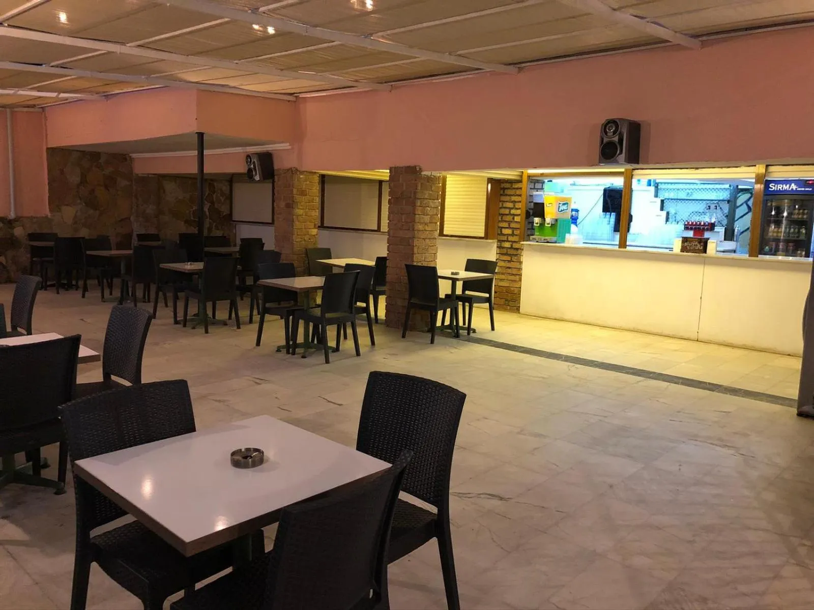 Restaurant/places to eat in AFYTOS ÖREN PARK MTK