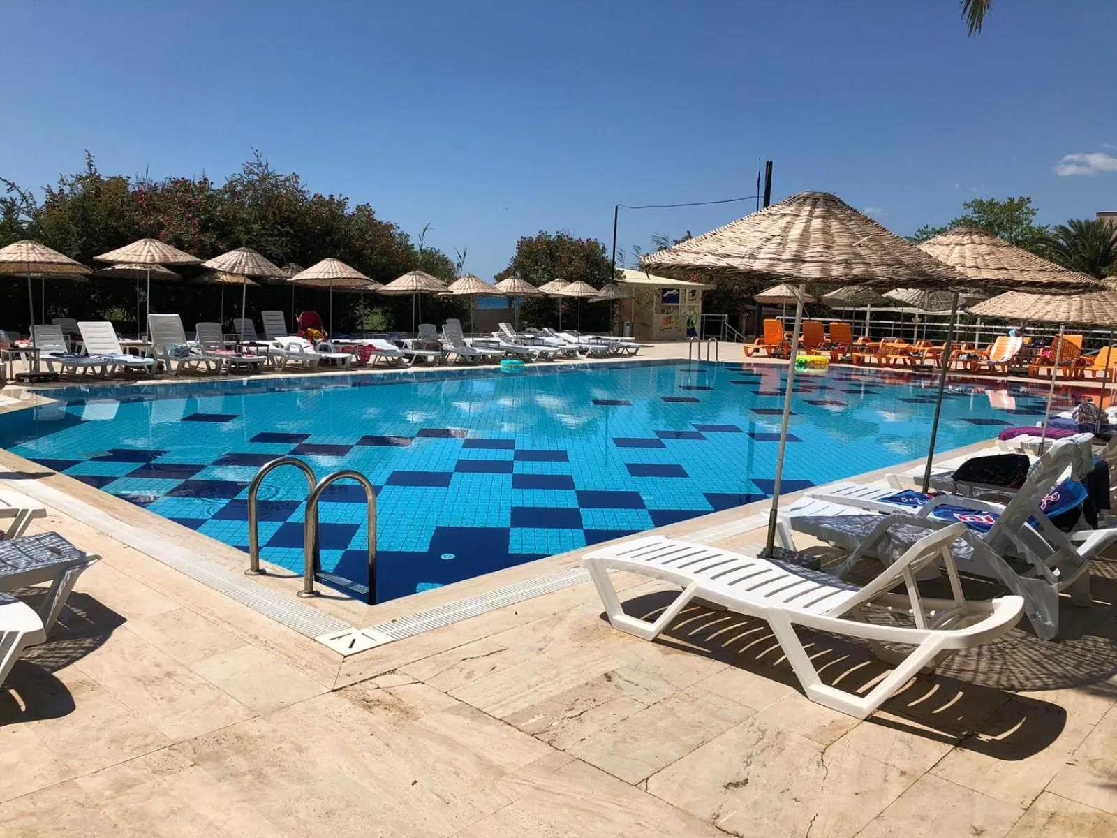 Swimming pool in AFYTOS ÖREN PARK MTK