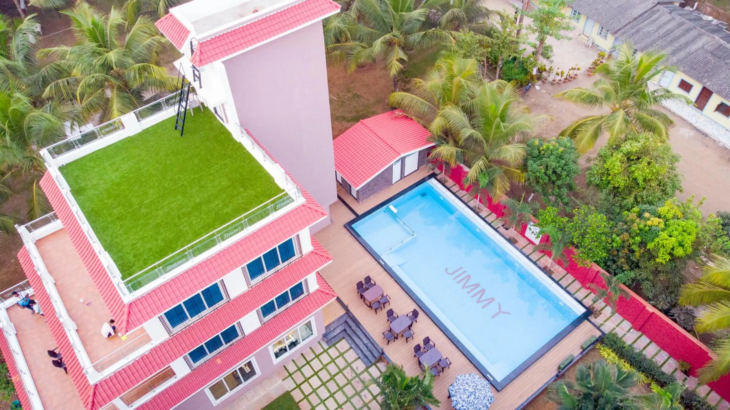 Property building, Pool View in Jimmy Beach Resort