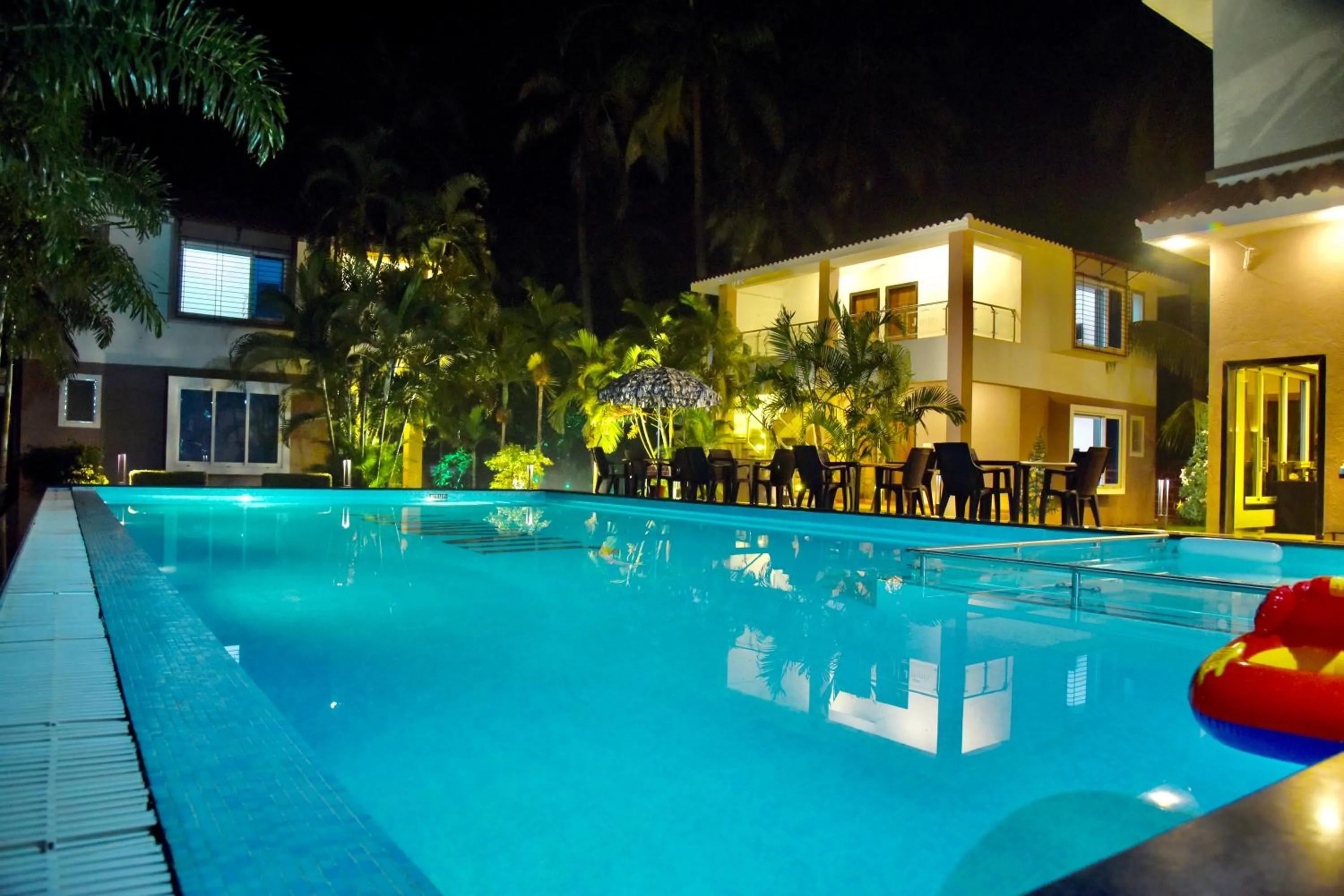 Property building, Swimming Pool in Jimmy Beach Resort