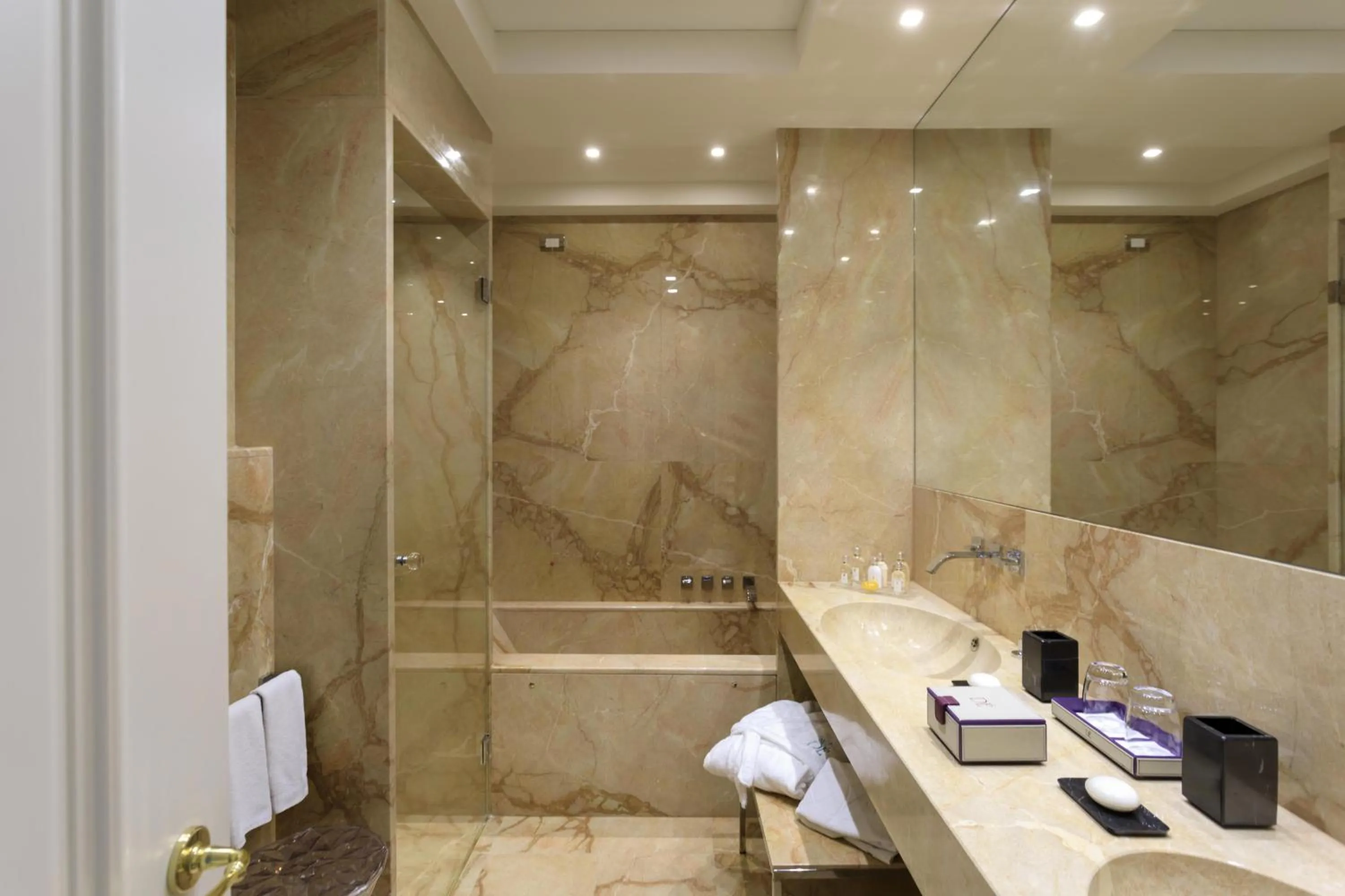 Grand Hotel Des Etrangers- The Leading Hotels of the World