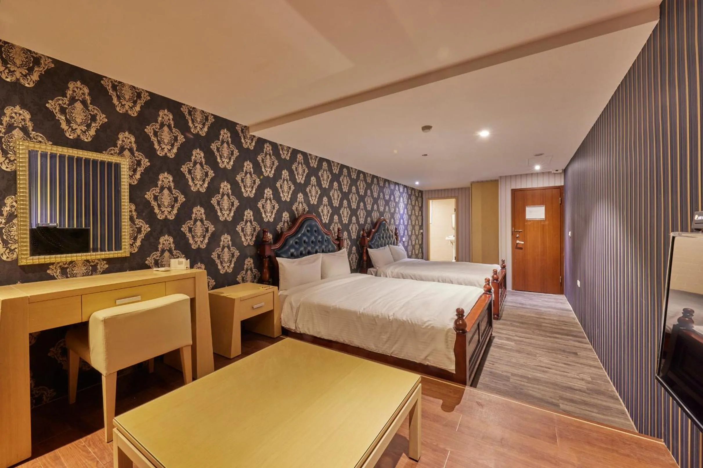 Photo of the whole room, Bed in Kyokusui Hotspring Hotel