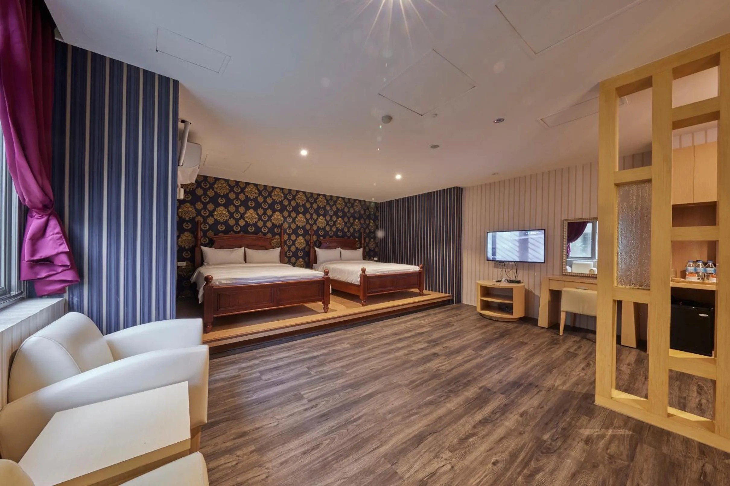 Bedroom, Bed in Kyokusui Hotspring Hotel