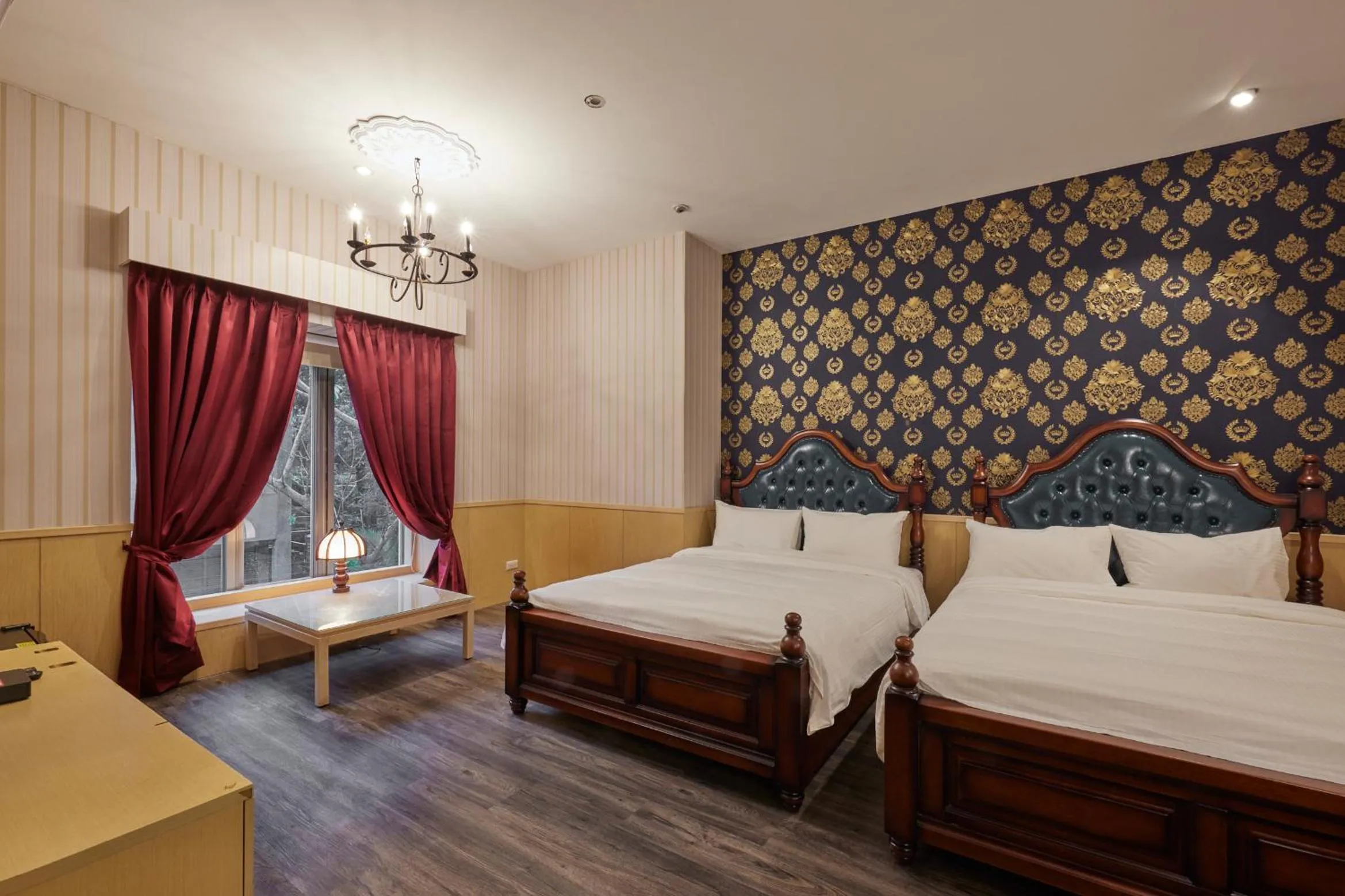 Bed in Kyokusui Hotspring Hotel