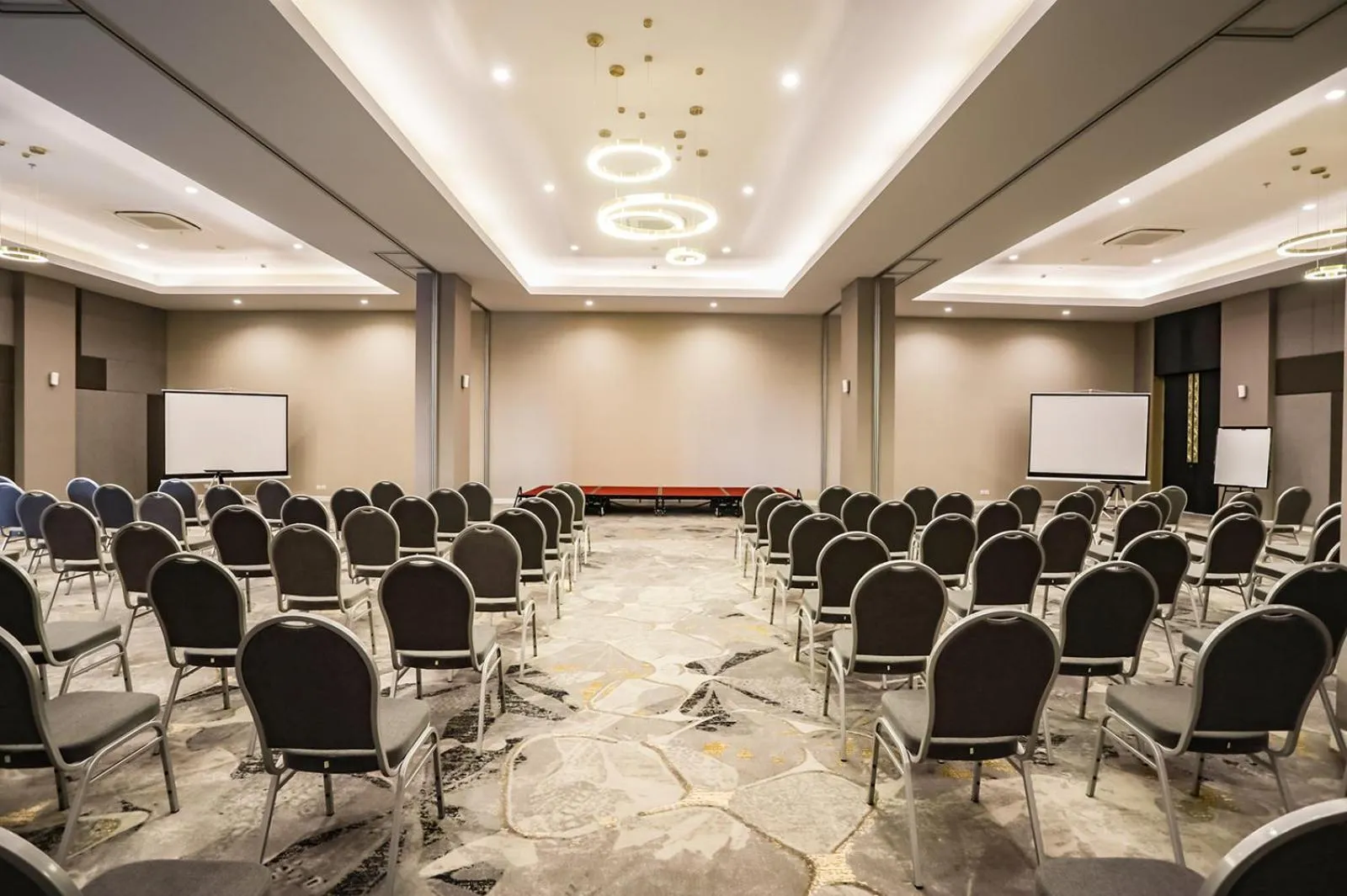 Meeting/conference room in favehotel Pamanukan