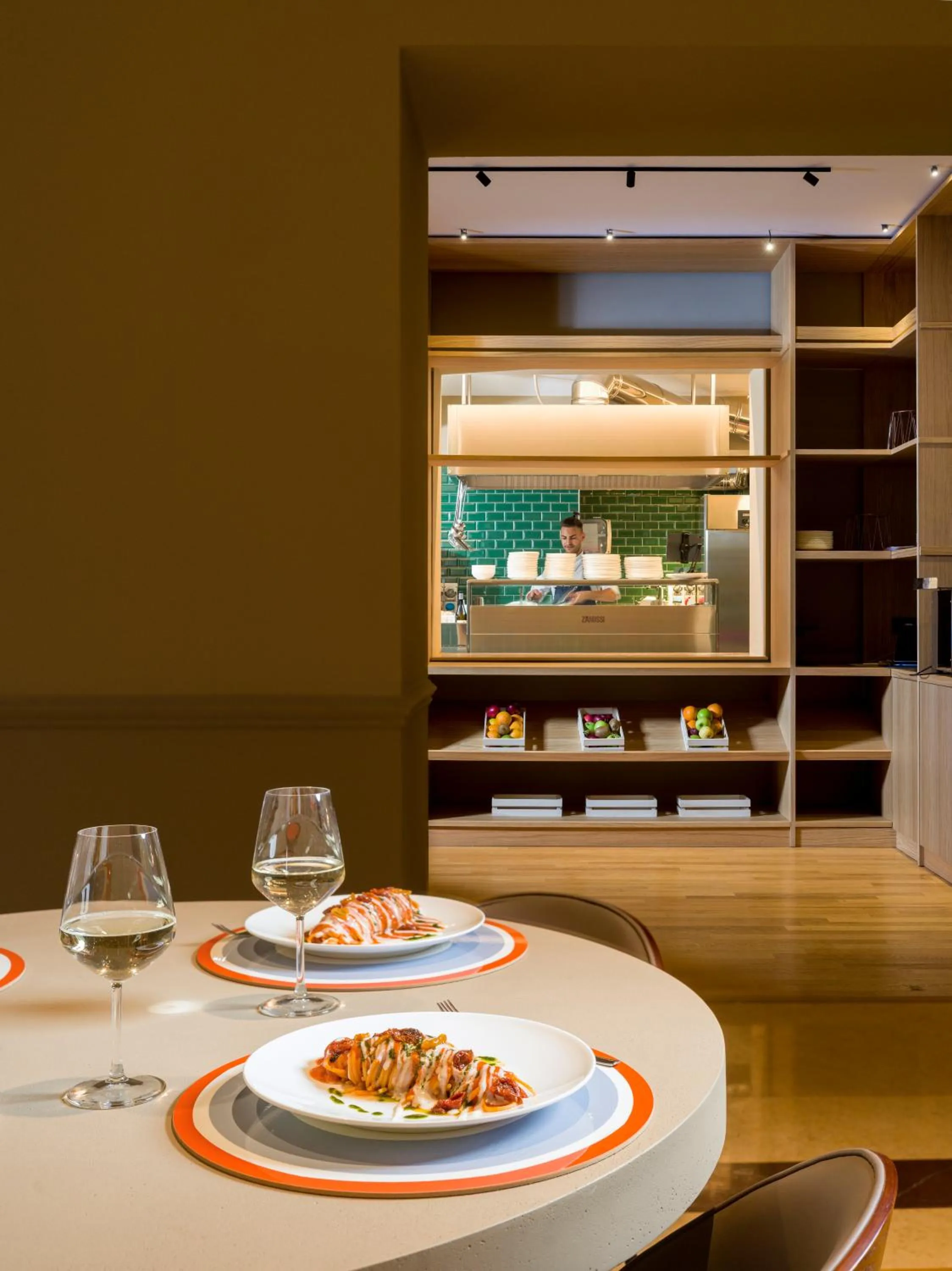 Restaurant/places to eat in UNA Hotels One Catania