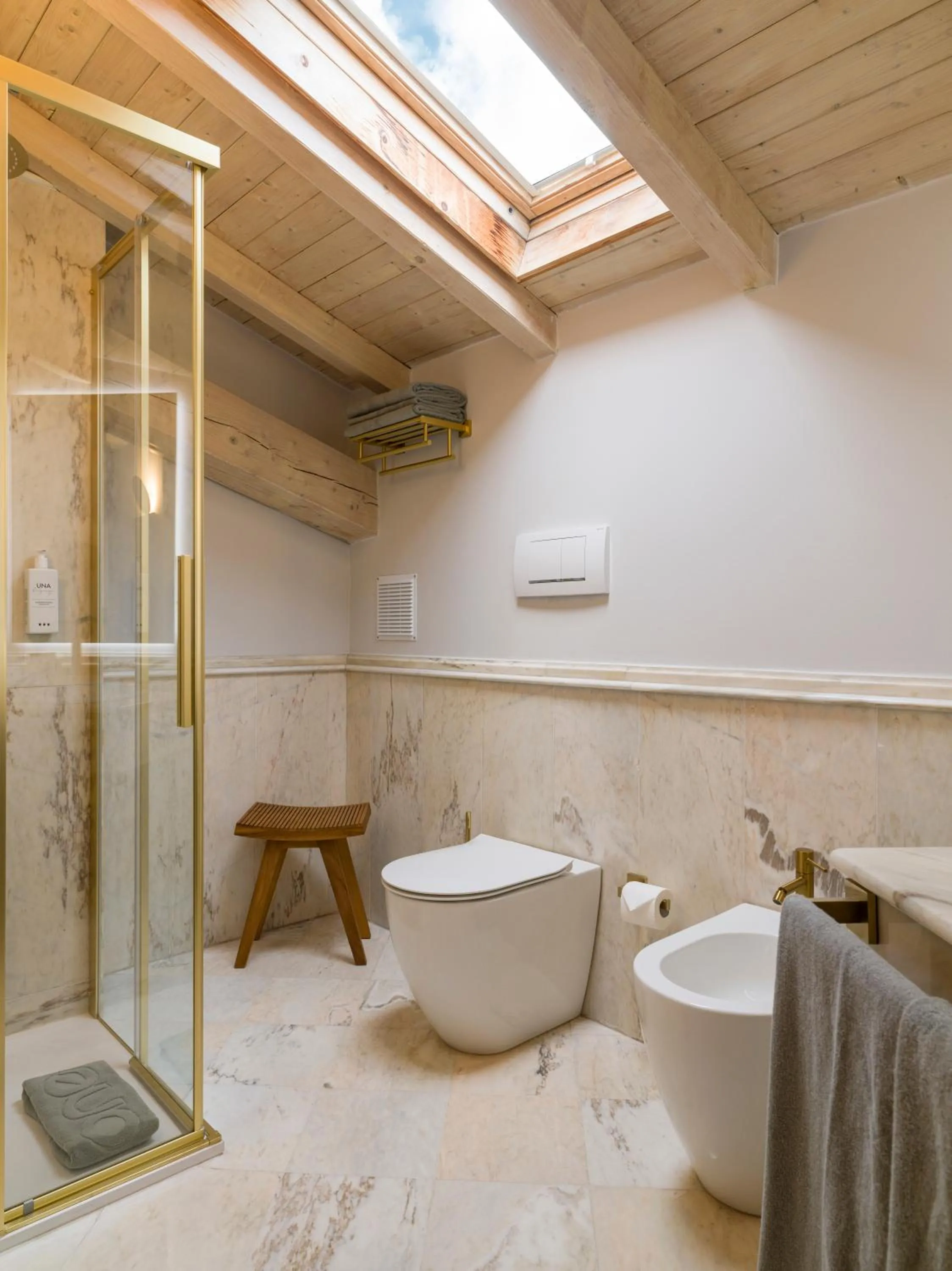 Bathroom in UNA Hotels One Catania