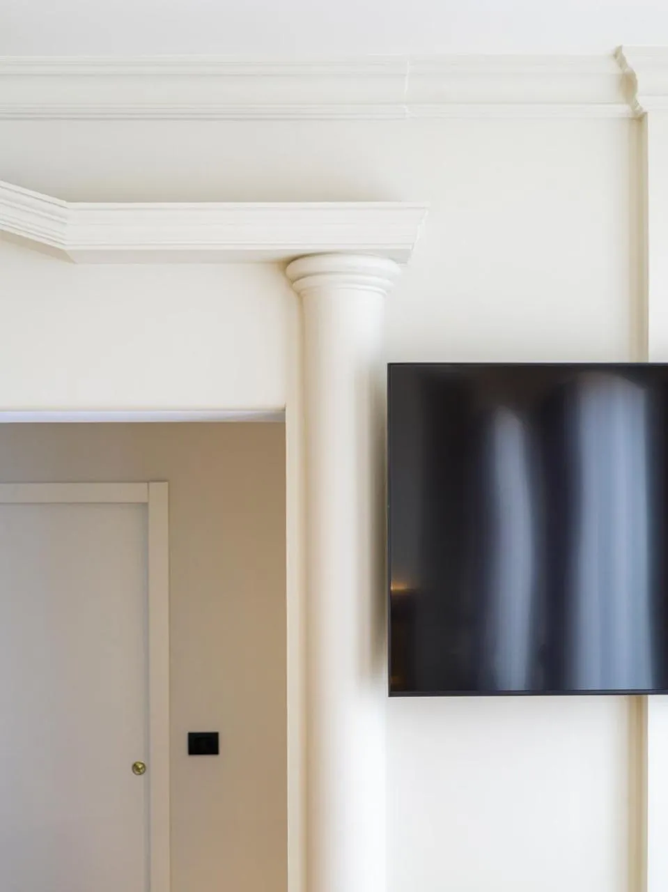 TV and multimedia in UNA Hotels One Catania