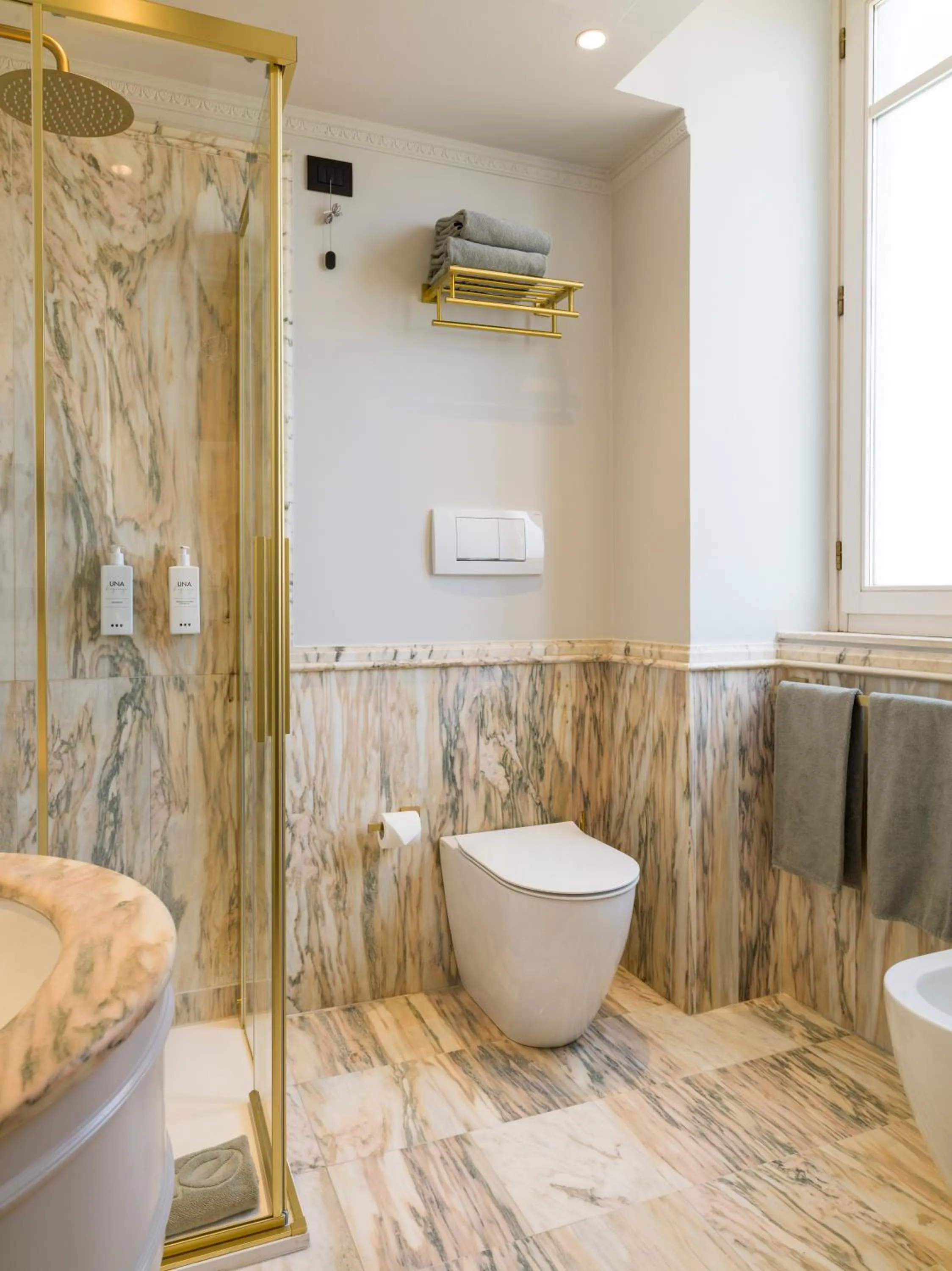 Bathroom in UNA Hotels One Catania