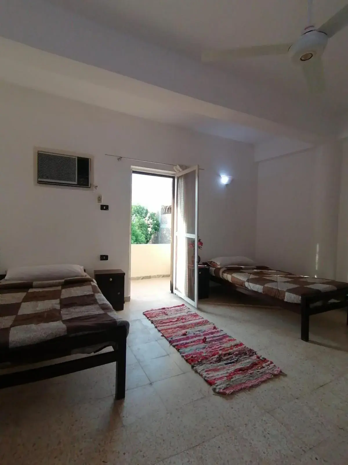 Standard Twin Room in Rose Guest House Standard Twin Room in Rose Guest House