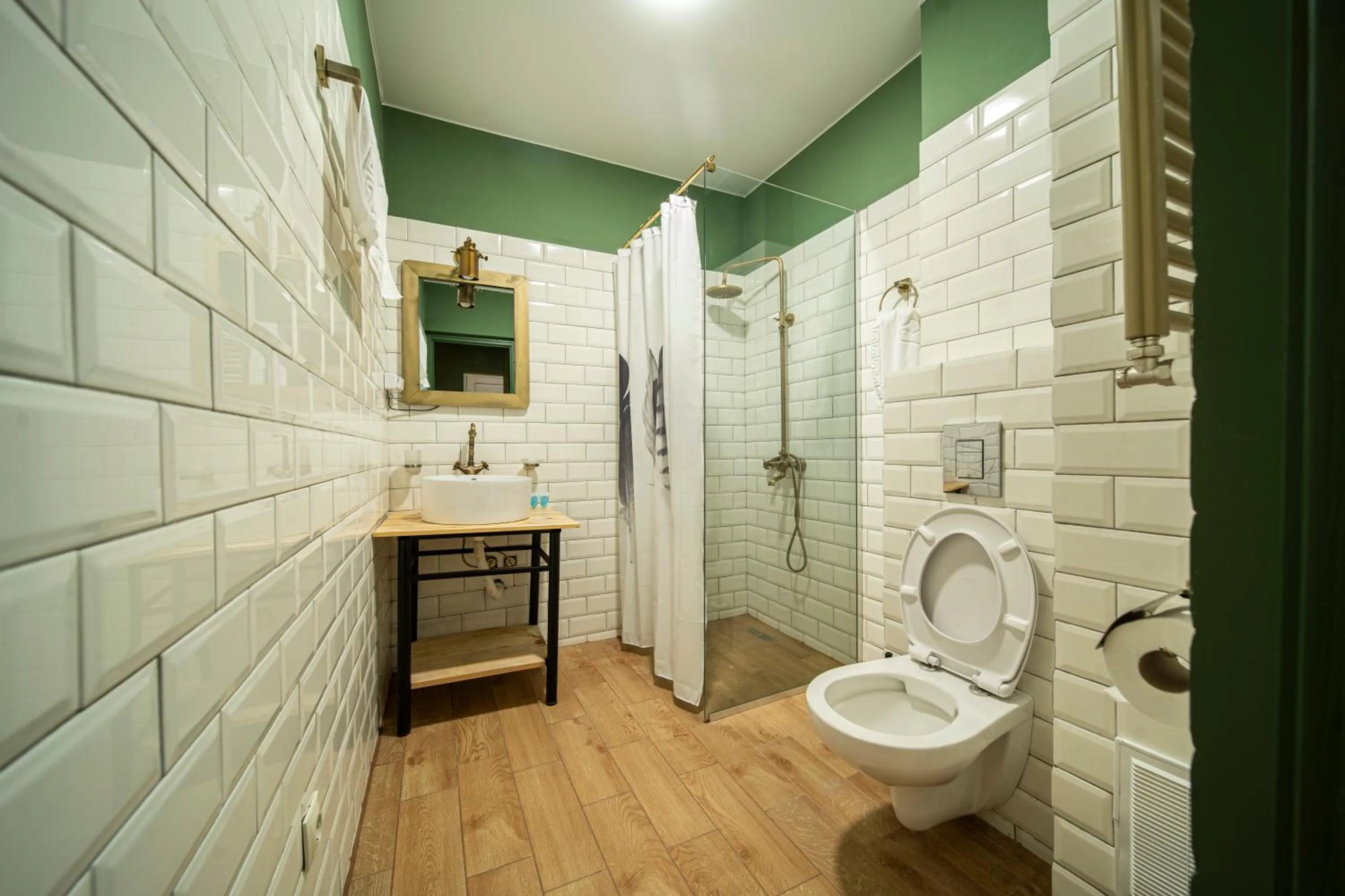 Bathroom in Raimond Palace Hotel