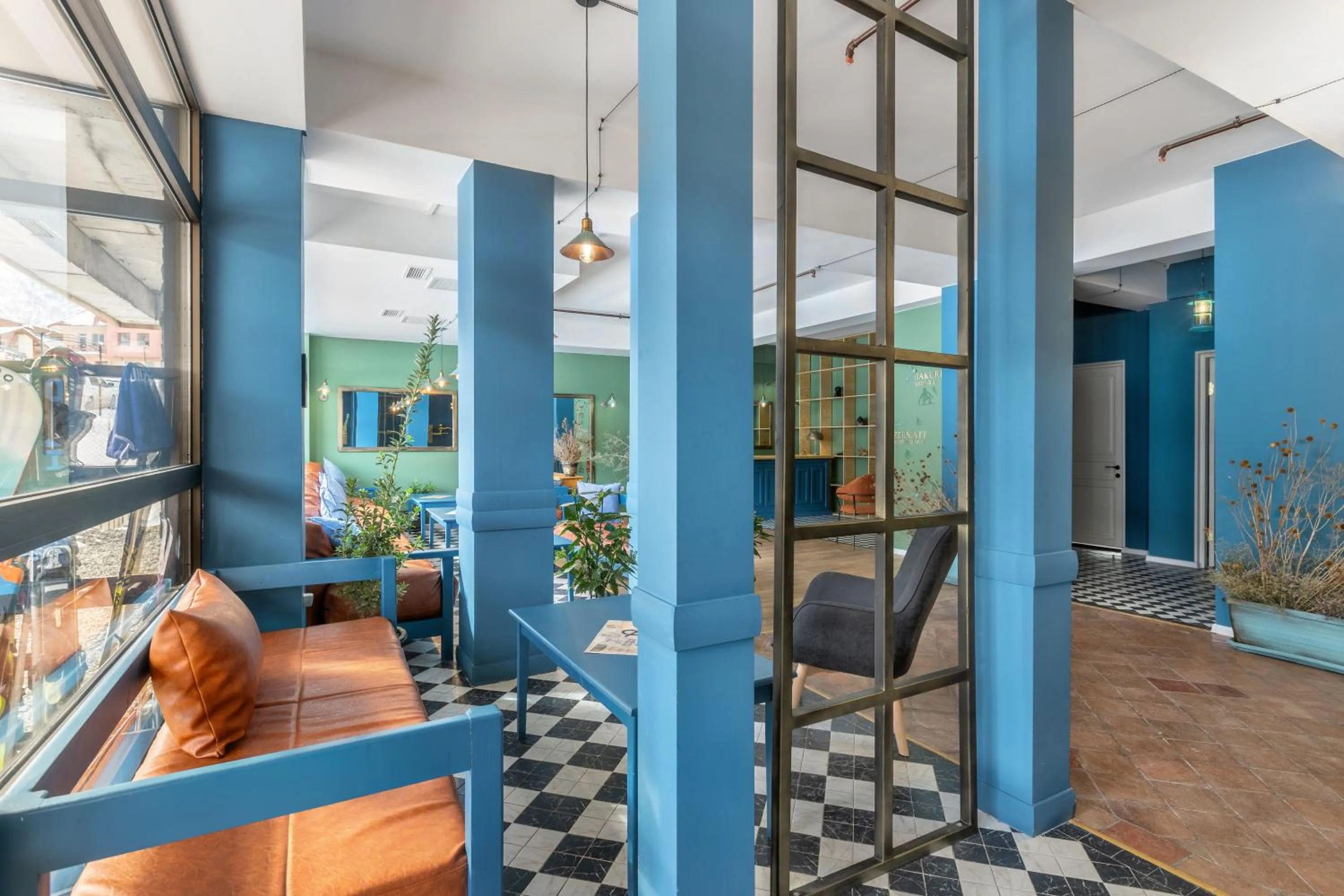 Facade/entrance in Raimond Palace Hotel