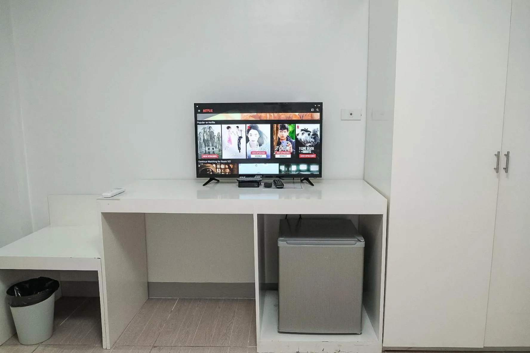 TV and multimedia in Rosey Hotel