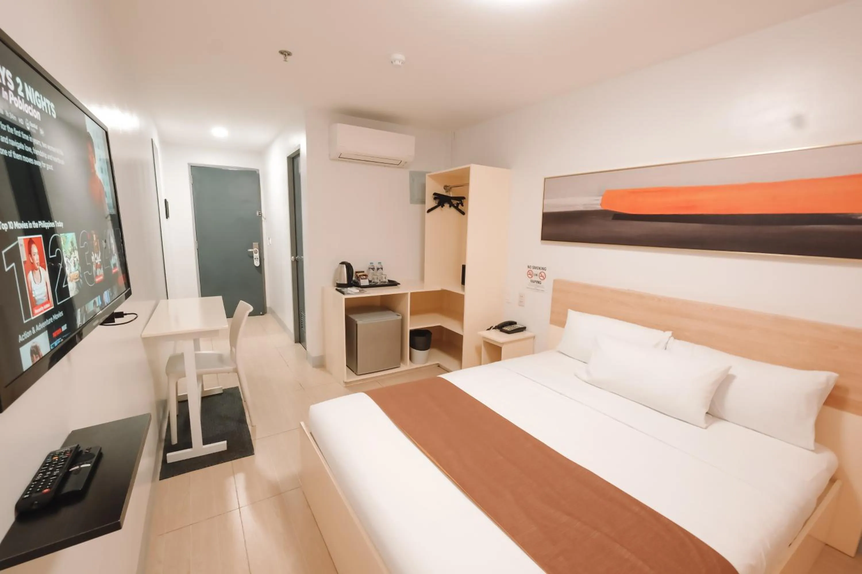 Bedroom, Bed in Rosey Hotel