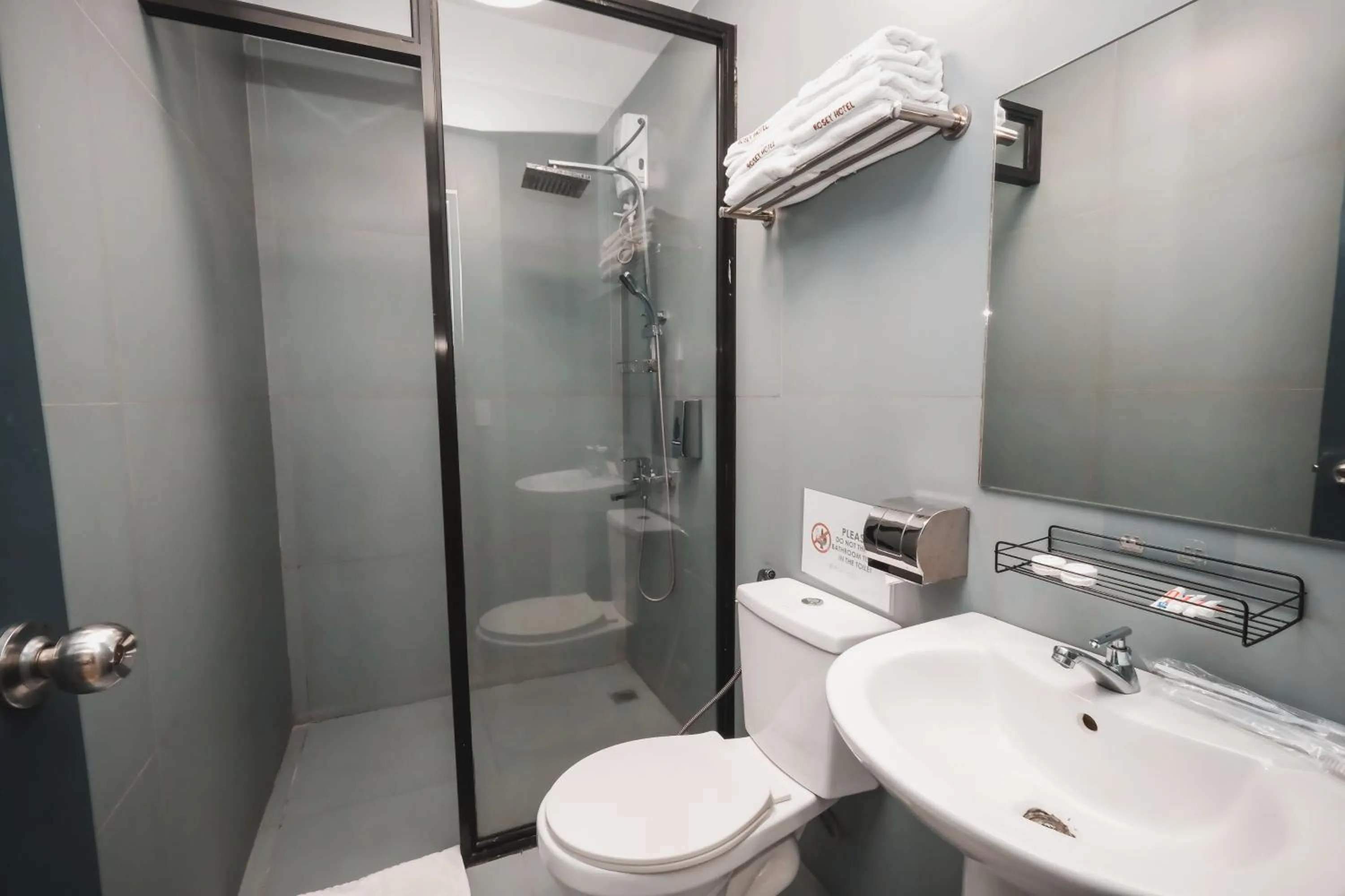 Bathroom in Rosey Hotel