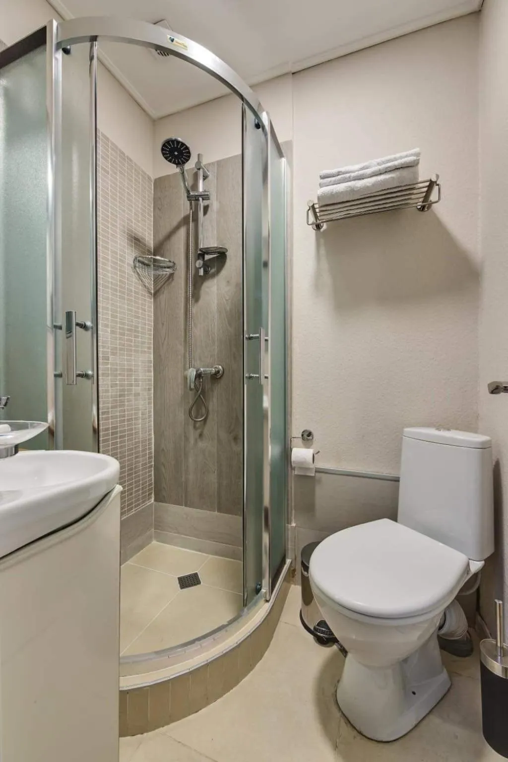 Bathroom in House 52 Boutique Hotel