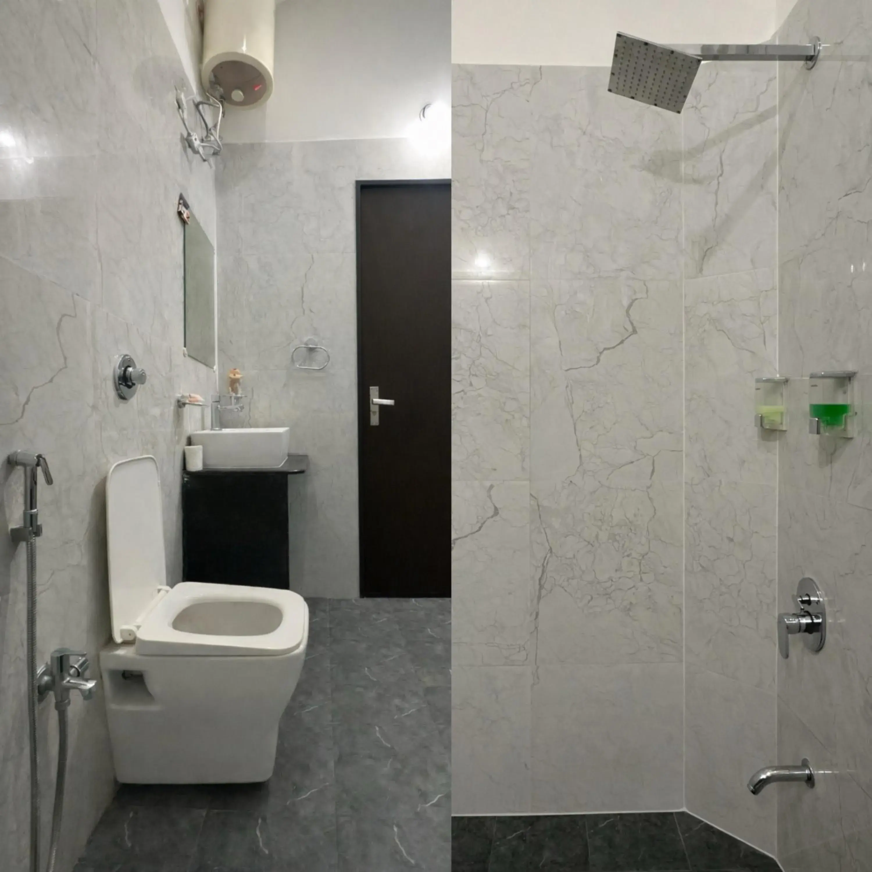 Queen Suite - single occupancy in The HighGarden Resort Queen Suite - single occupancy in The HighGarden Resort