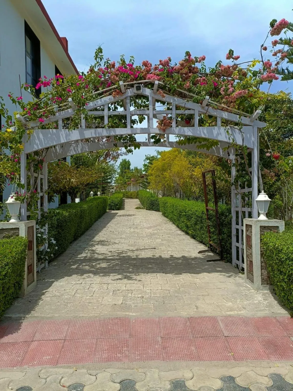 Facade/entrance in The HighGarden Resort
