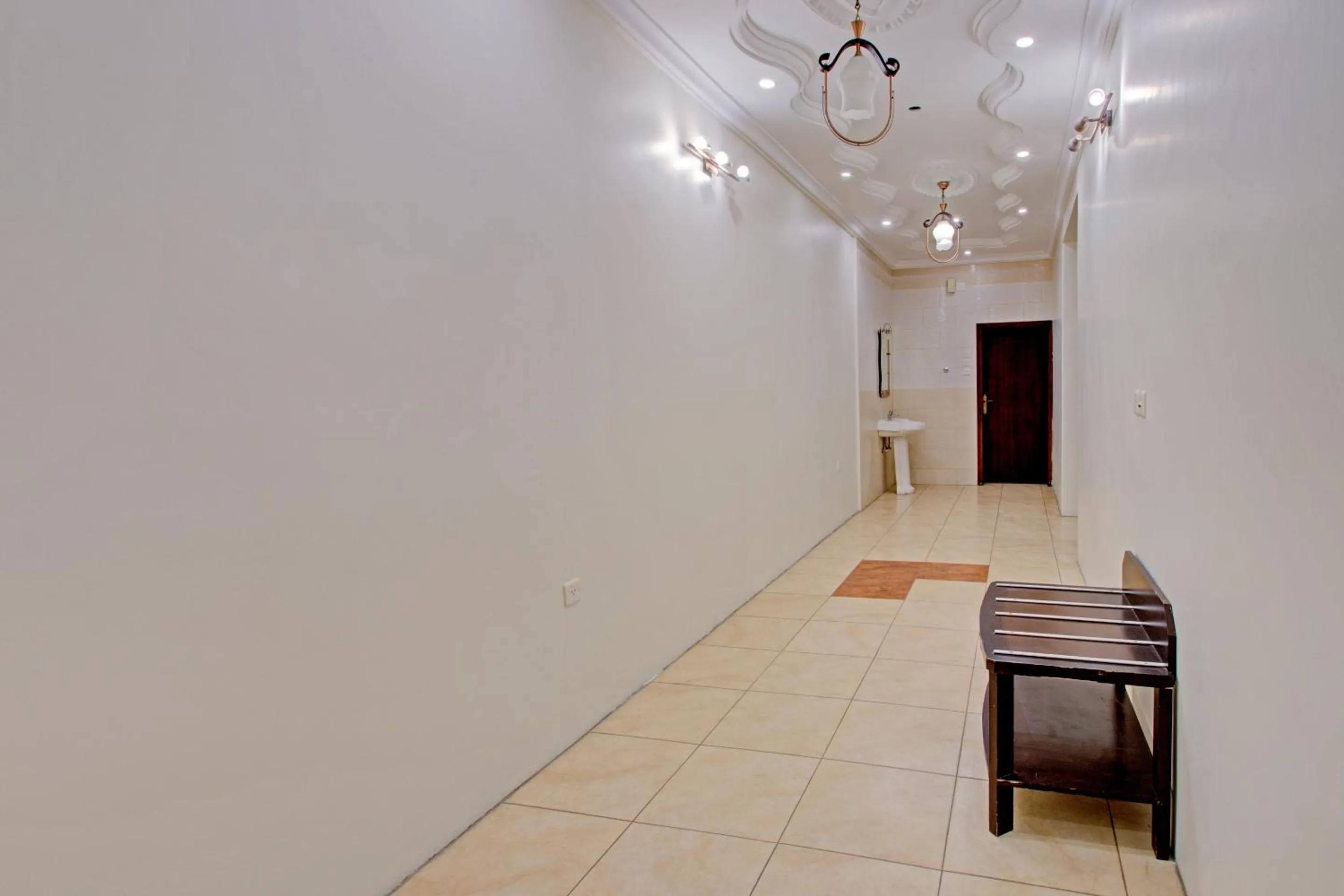 Dining area in OYO 601 Ibs For Residential Units