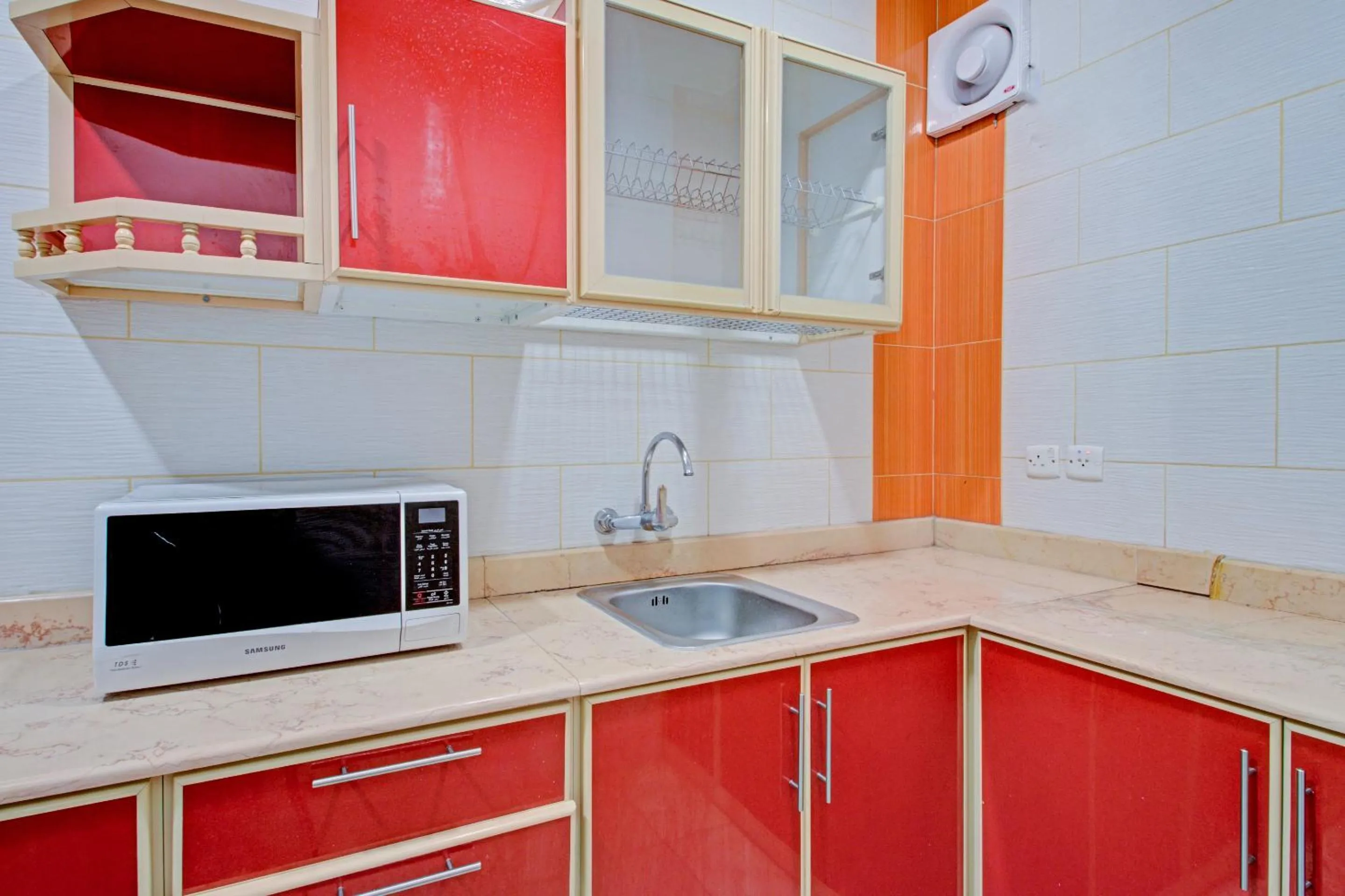 Kitchen or kitchenette, Kitchen/Kitchenette in OYO 601 Ibs For Residential Units