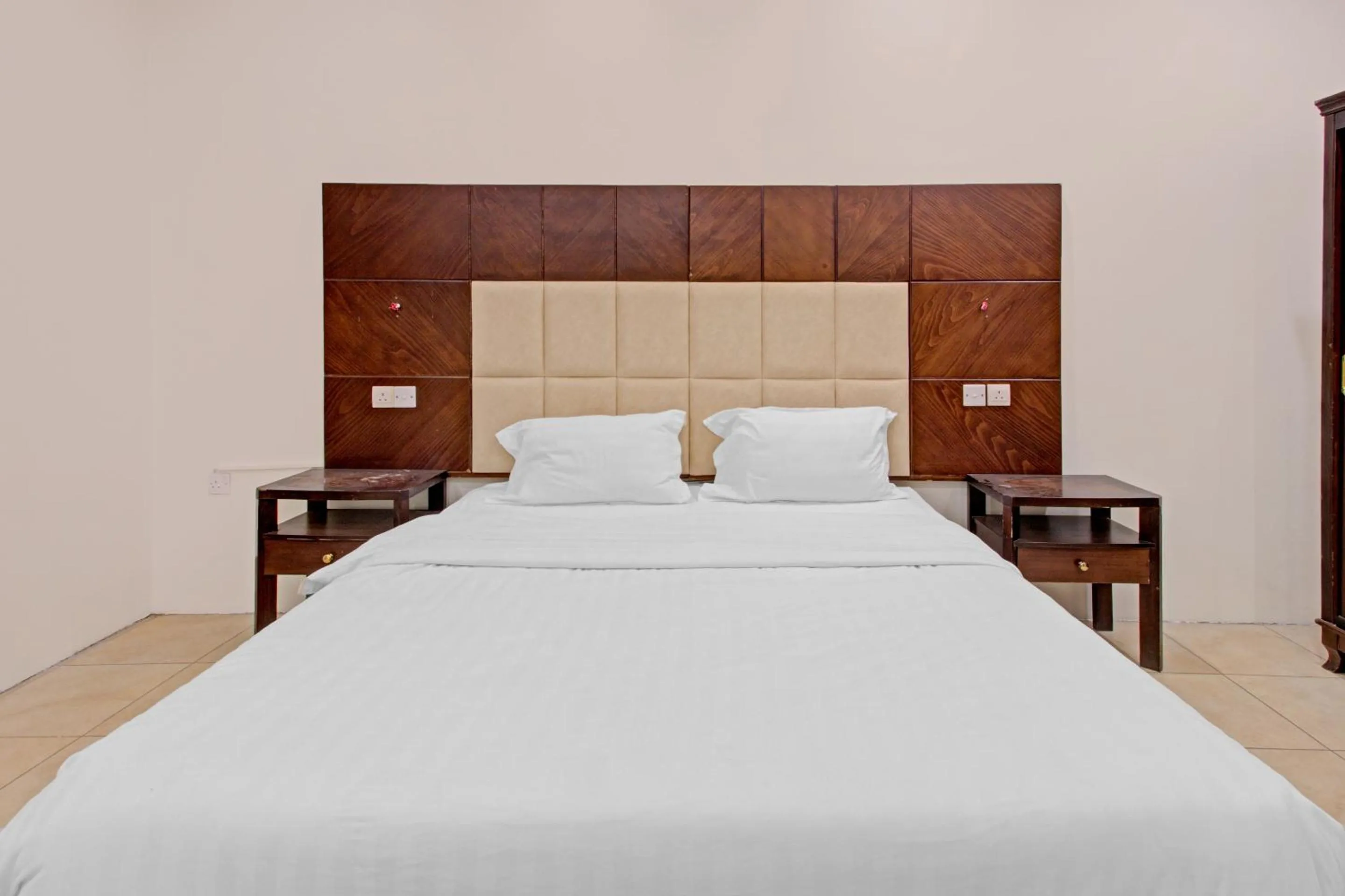 Photo of the whole room in OYO 601 Ibs For Residential Units