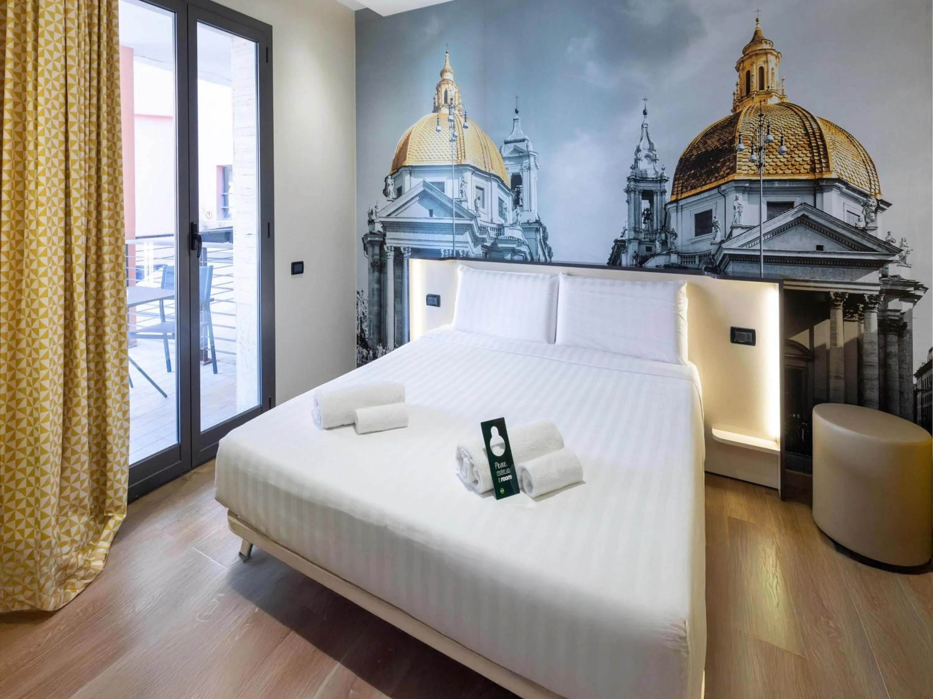 Photo of the whole room, Bed in B&B Hotel Roma Tuscolana San Giovanni