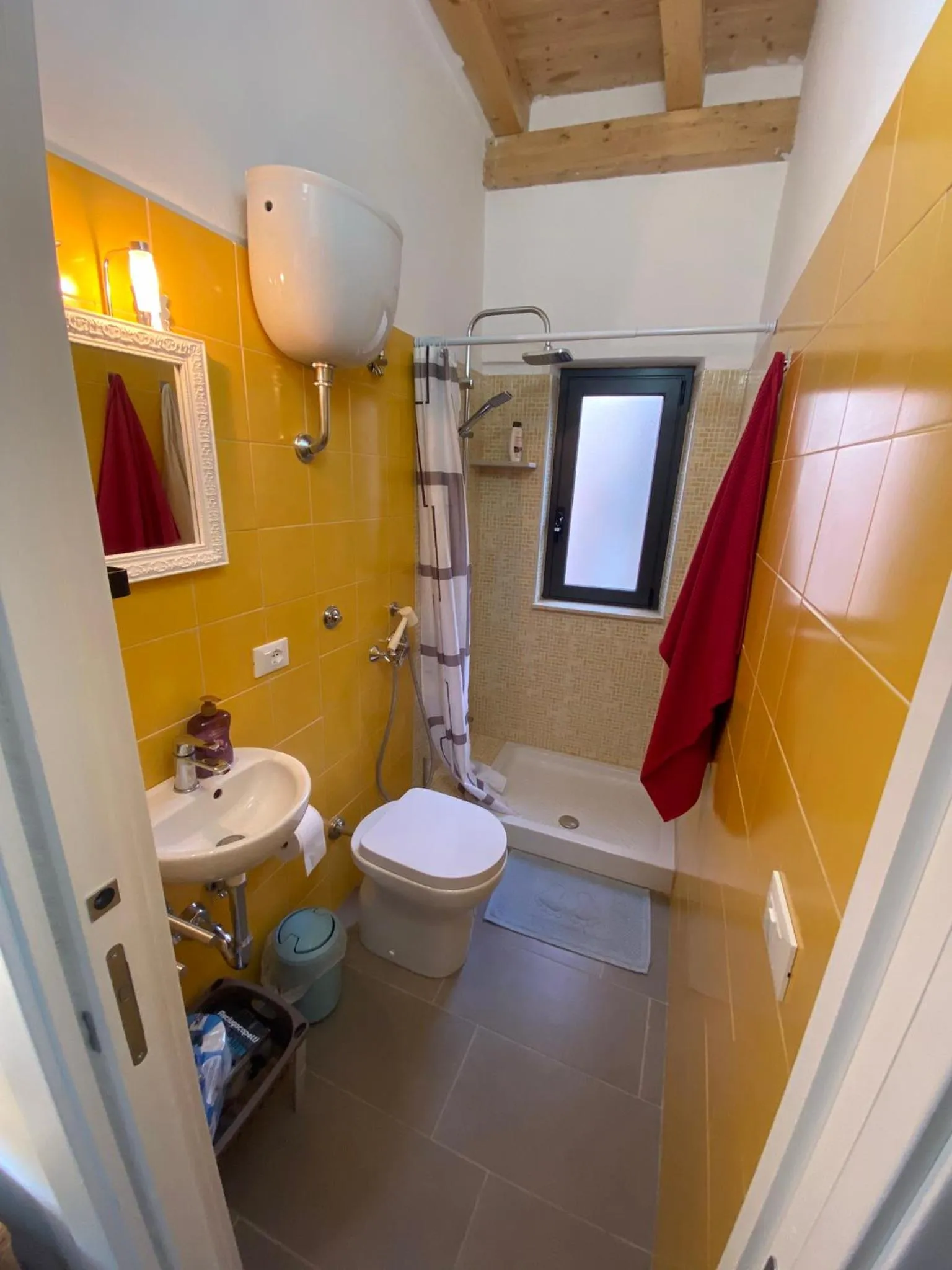 Bathroom in B&B Casetta Verde FELICE