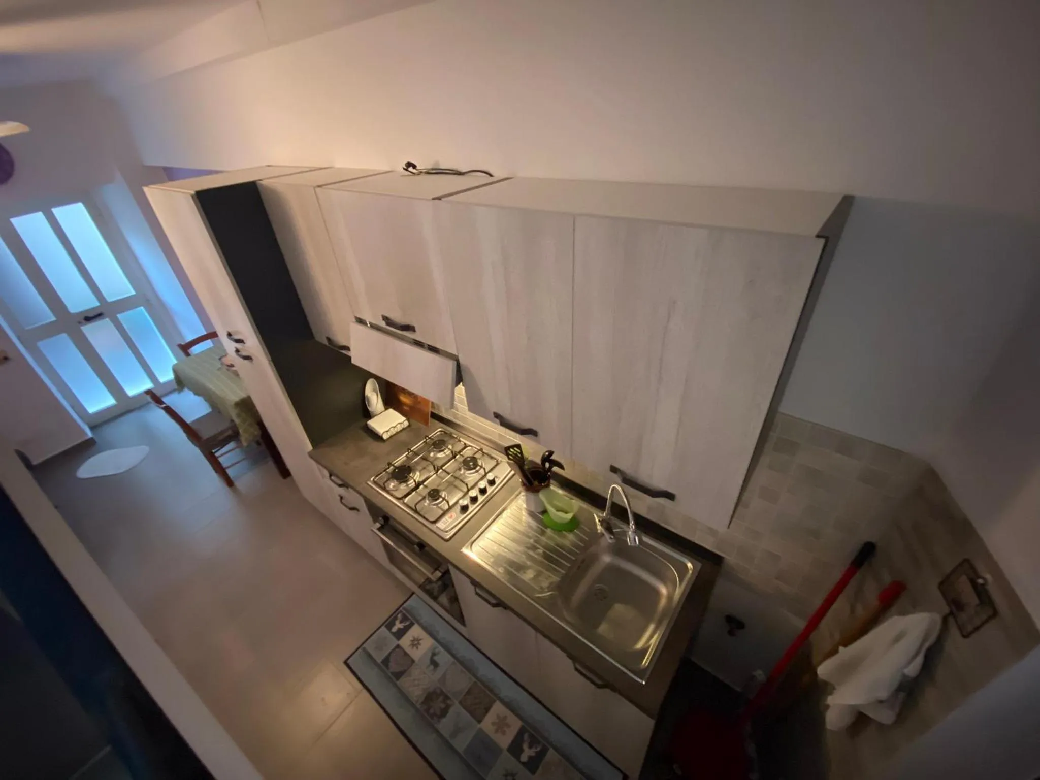 Communal kitchen in B&B Casetta Verde FELICE