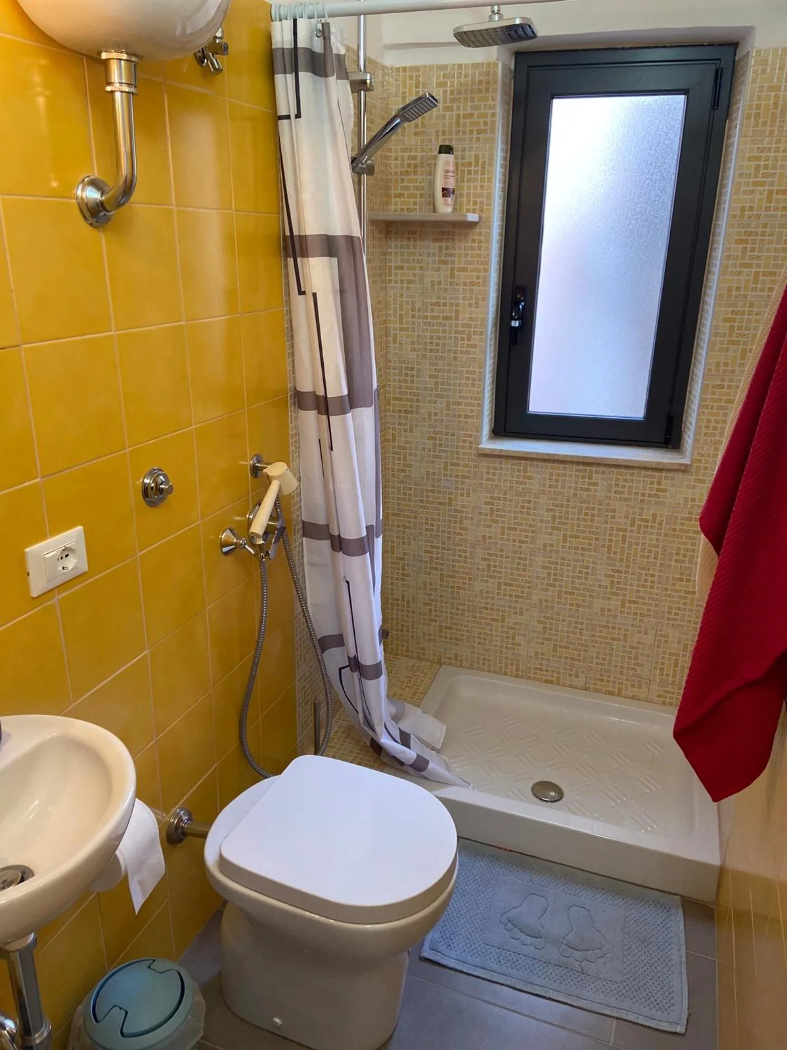 Bathroom in B&B Casetta Verde FELICE