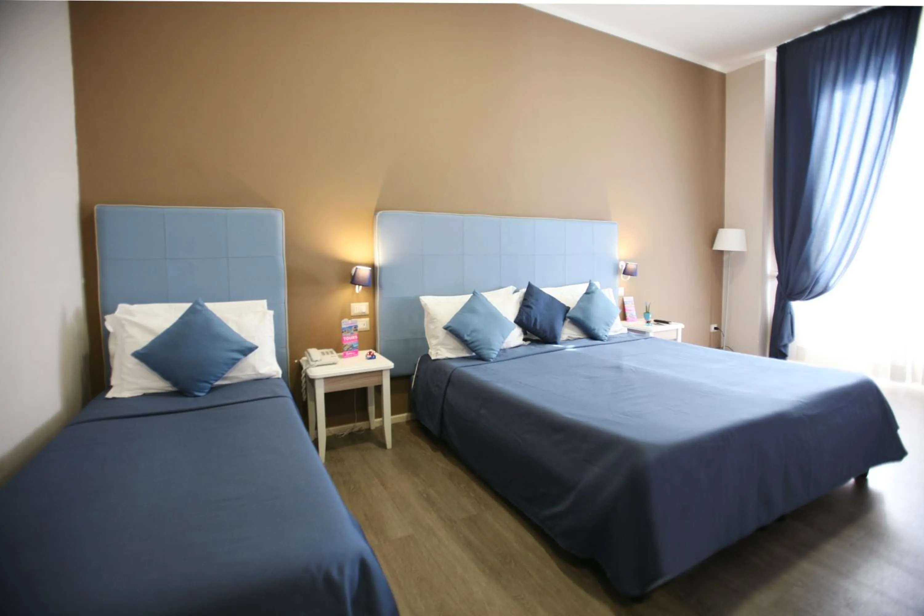 Bed in Hotel Magenta