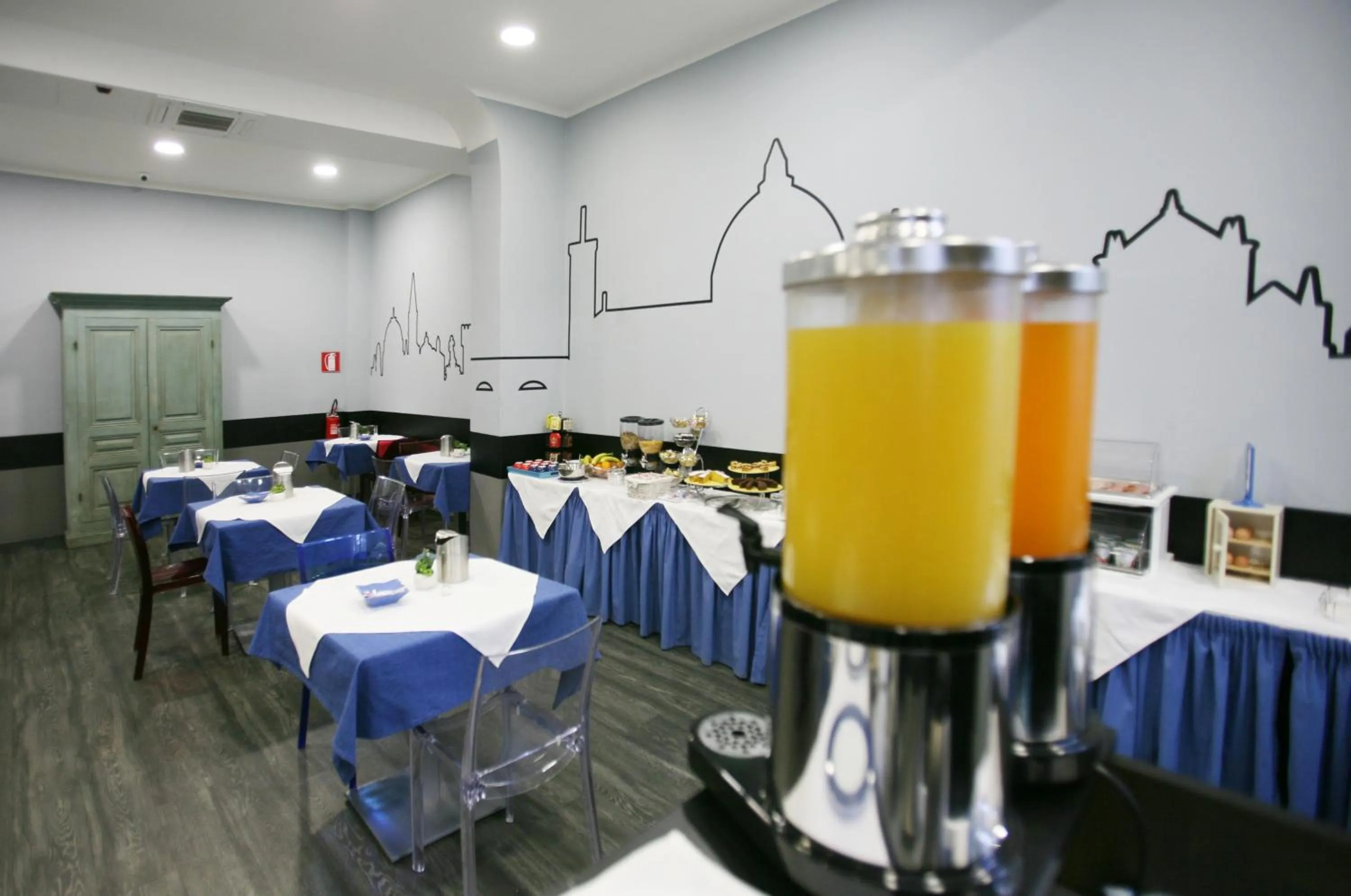 Buffet breakfast in Hotel Magenta