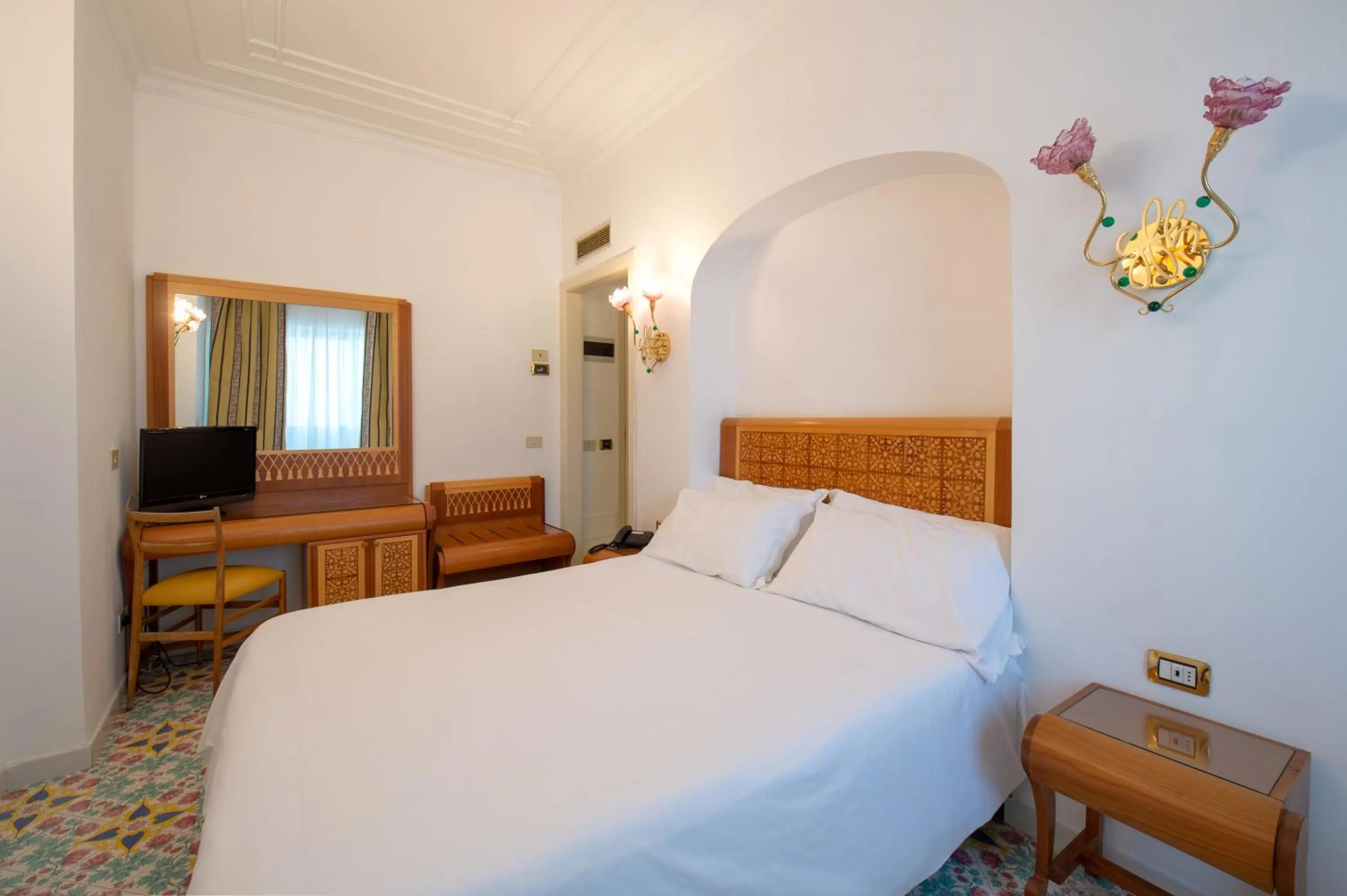 Classic Double or Twin Room - single occupancy in Grand Hotel Flora