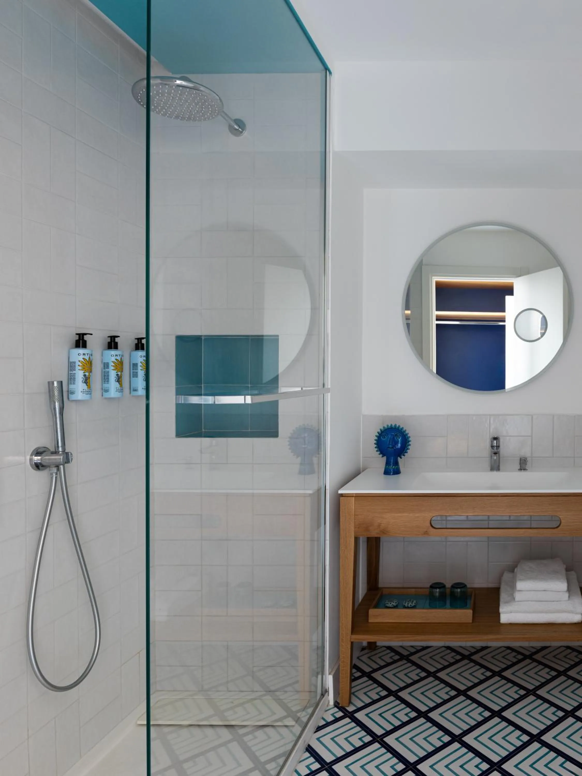 Shower in Grand Hotel Flora