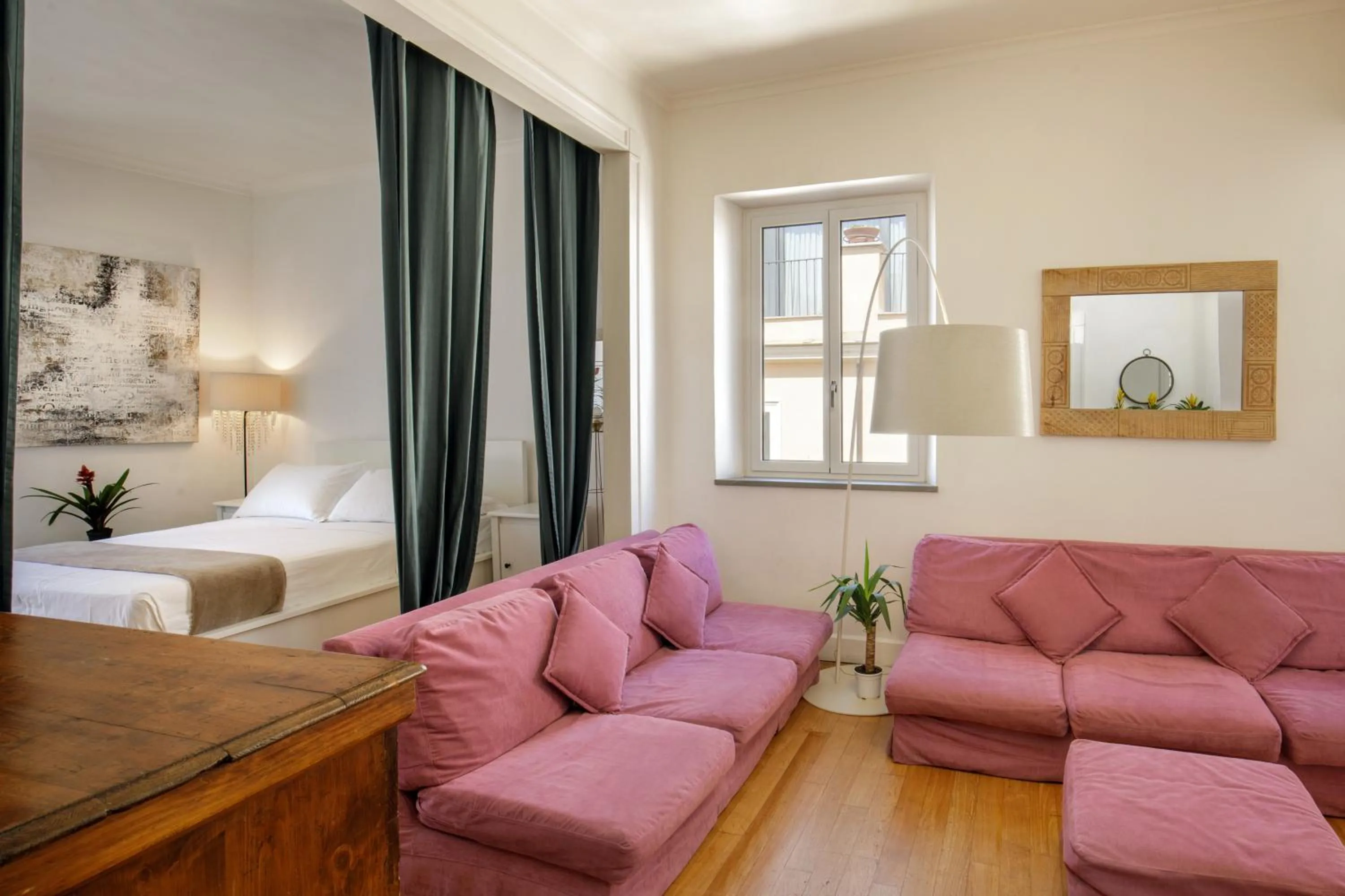 TV and multimedia, Bed in The right place 4U Mario de Fiori Apartment