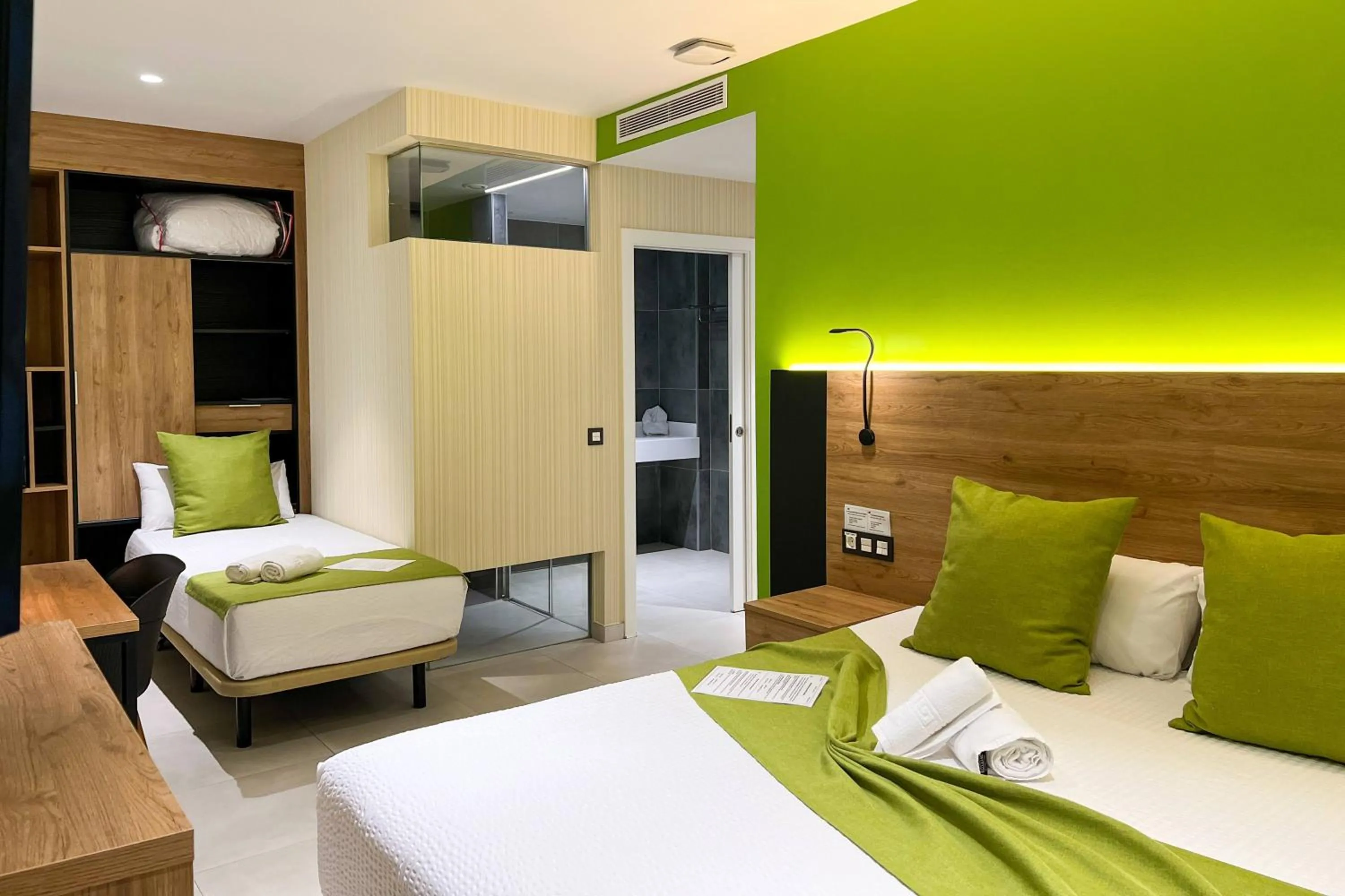 Photo of the whole room, Bed in Hotel MG Poniente