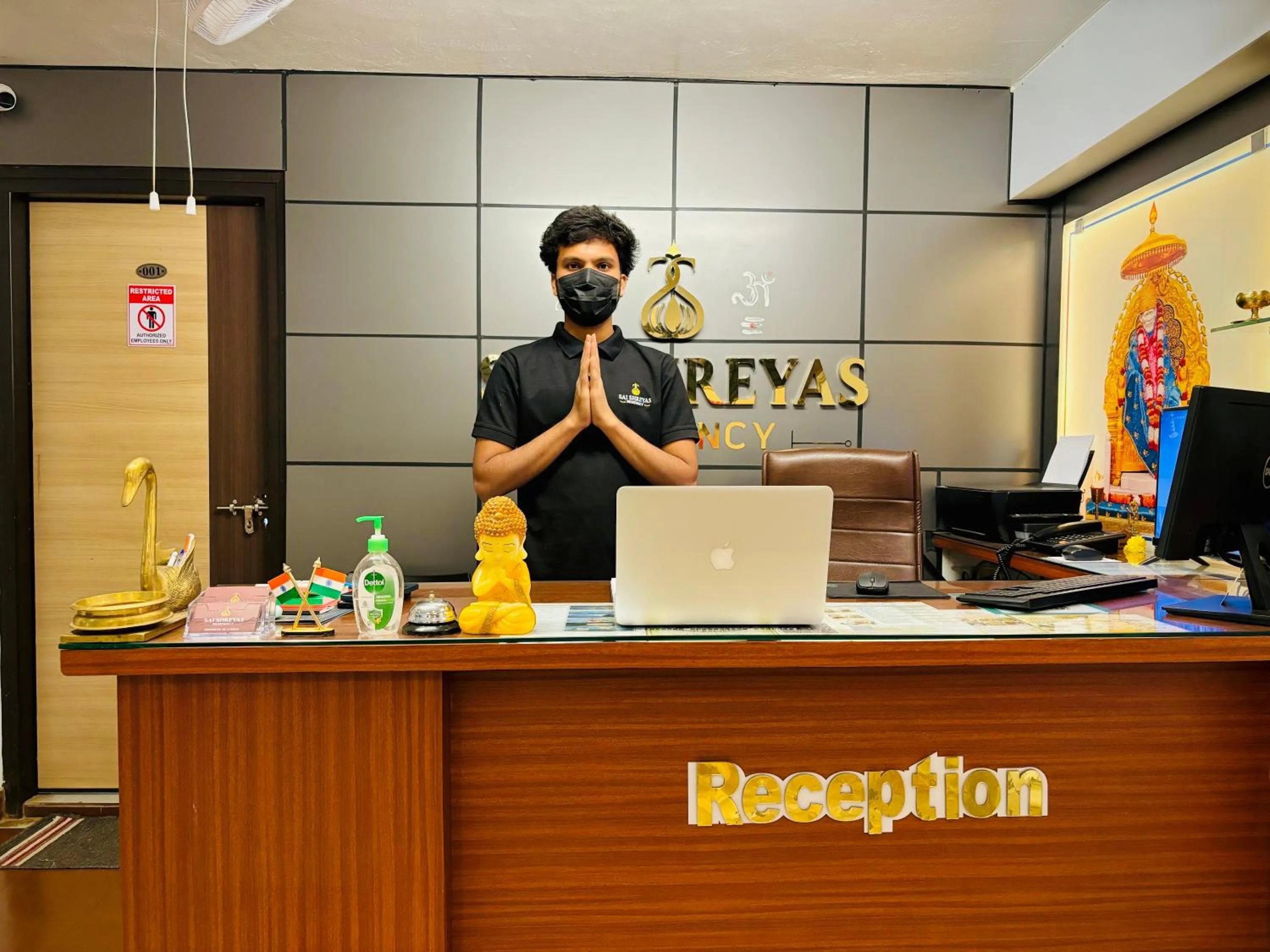 People in Sai Shreyas Residency, Boutique Hotel near Bangalore Airport