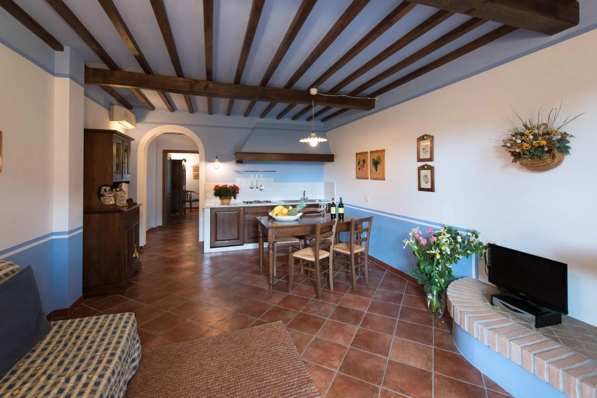 Dining area in Casa Lari