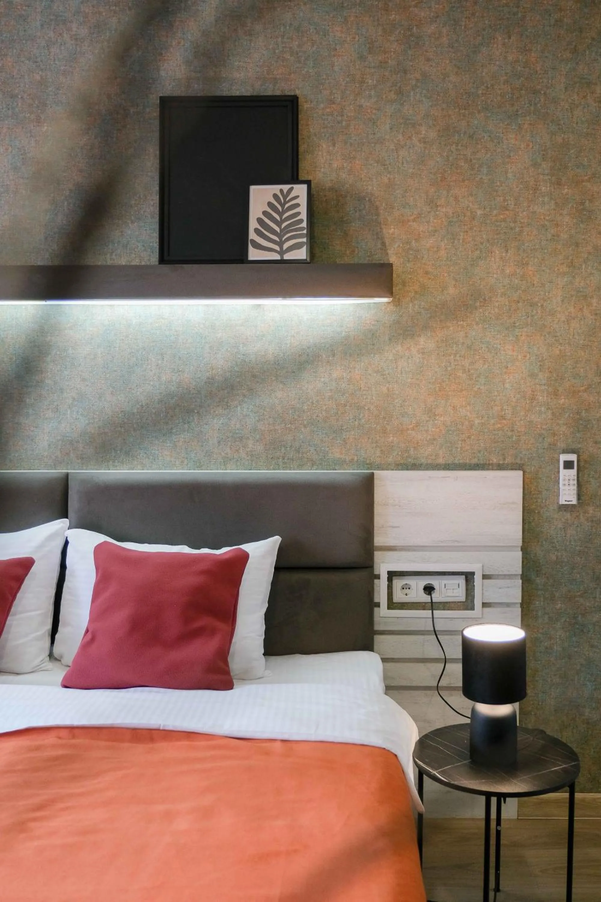 Bed in Round Garden Hotel