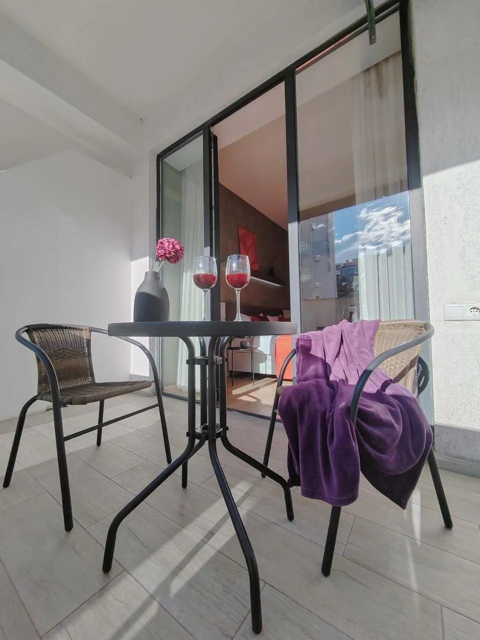 Balcony/Terrace in Round Garden Hotel