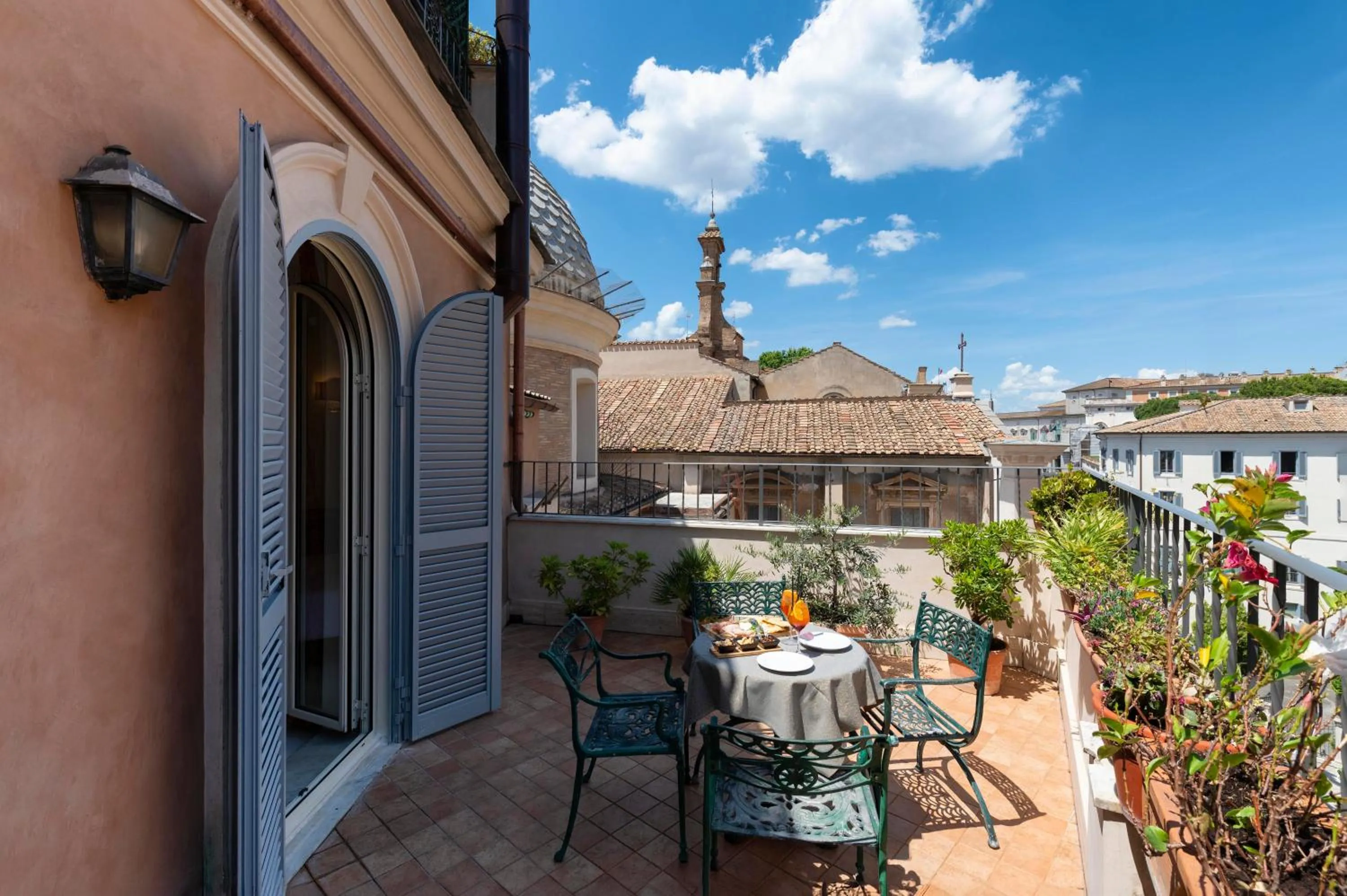 Property building in Hotel Hiberia