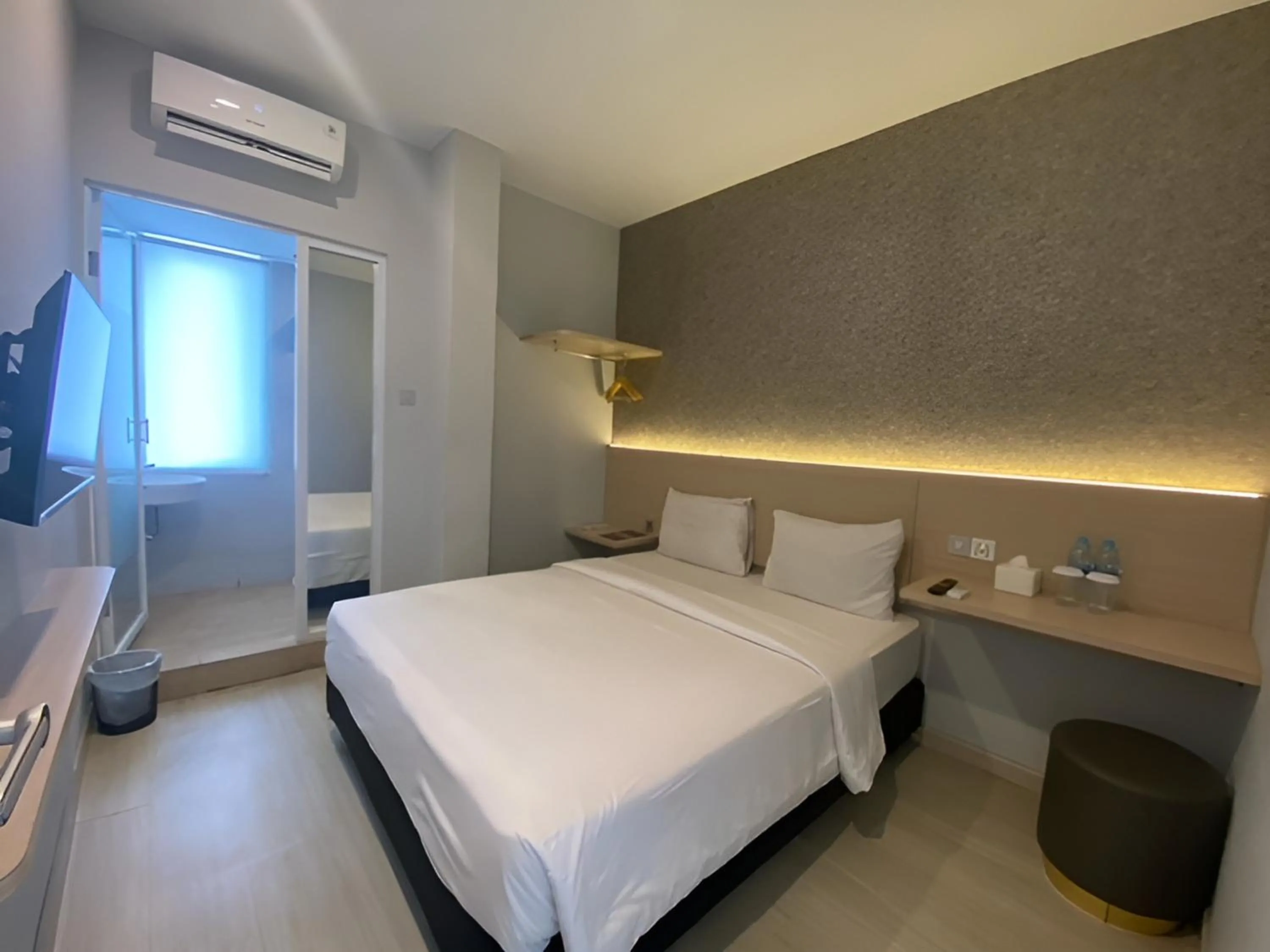 Bedroom, Bed in Swasana Hotel Medan