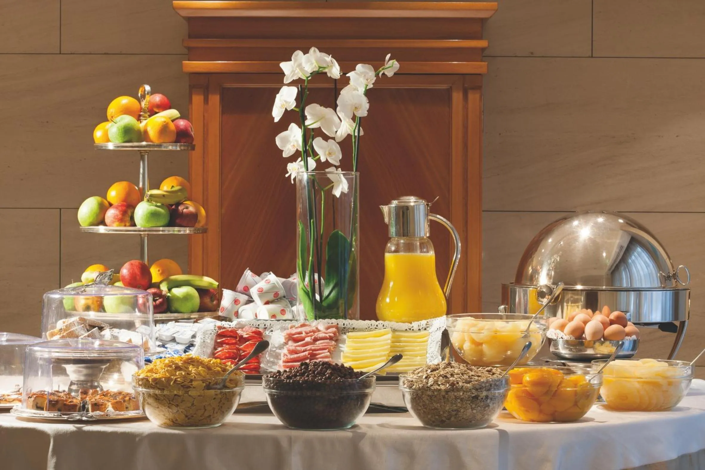 Food and drinks in Stendhal Hotel