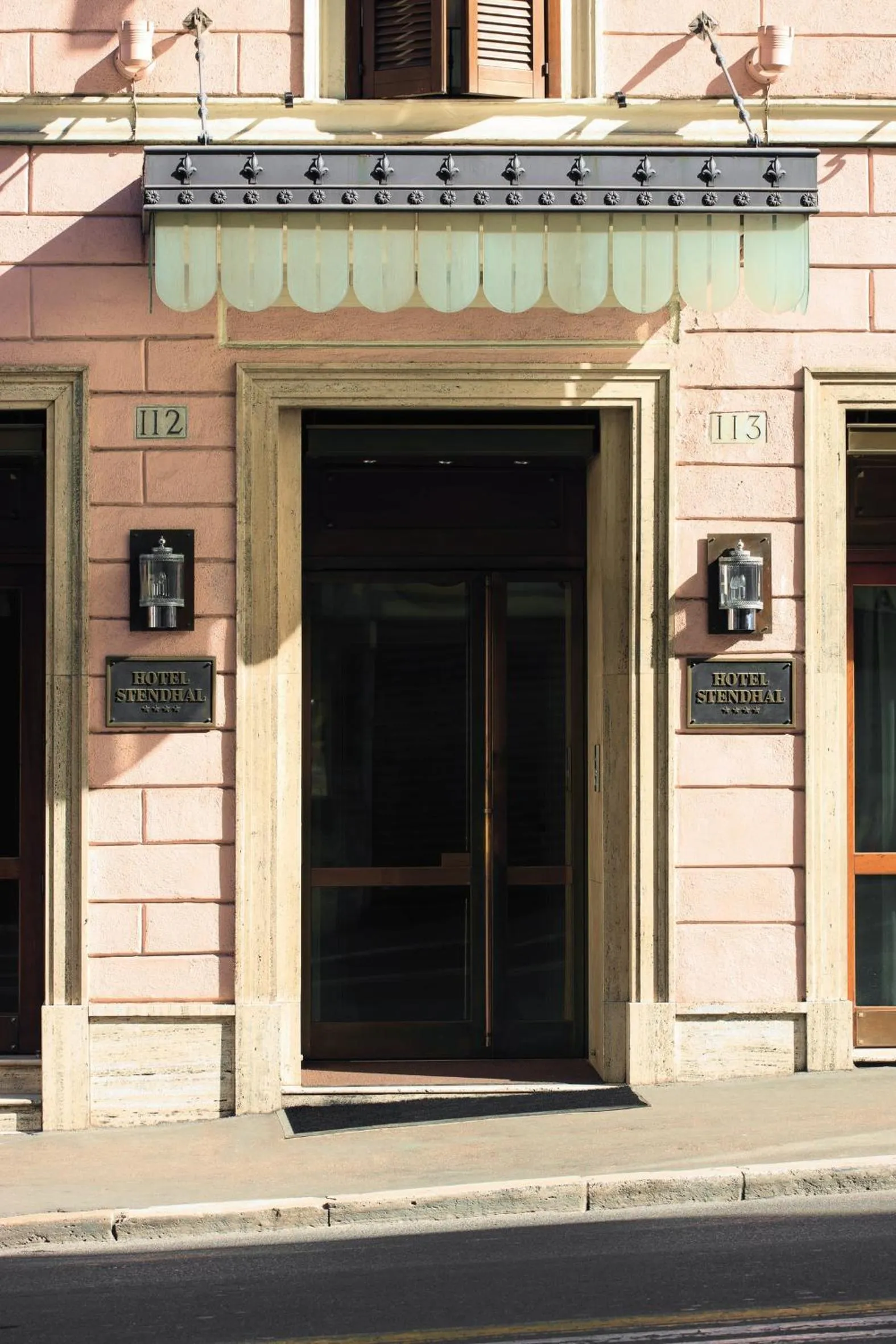 Facade/entrance in Stendhal Hotel
