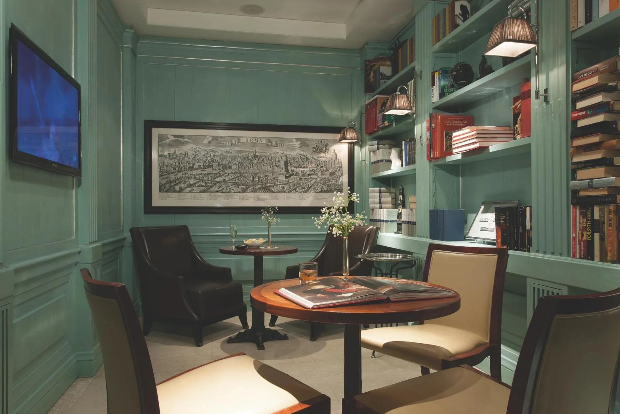 Lounge or bar in Stendhal Hotel