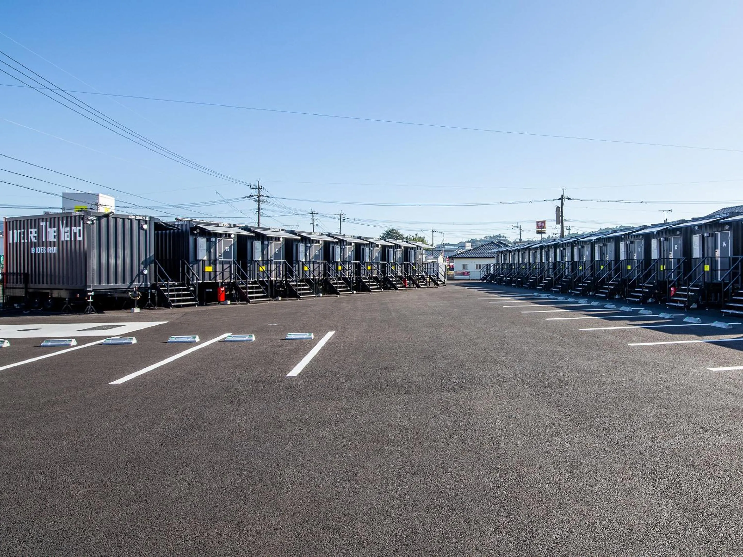 Property building in HOTEL R9 The Yard Isa