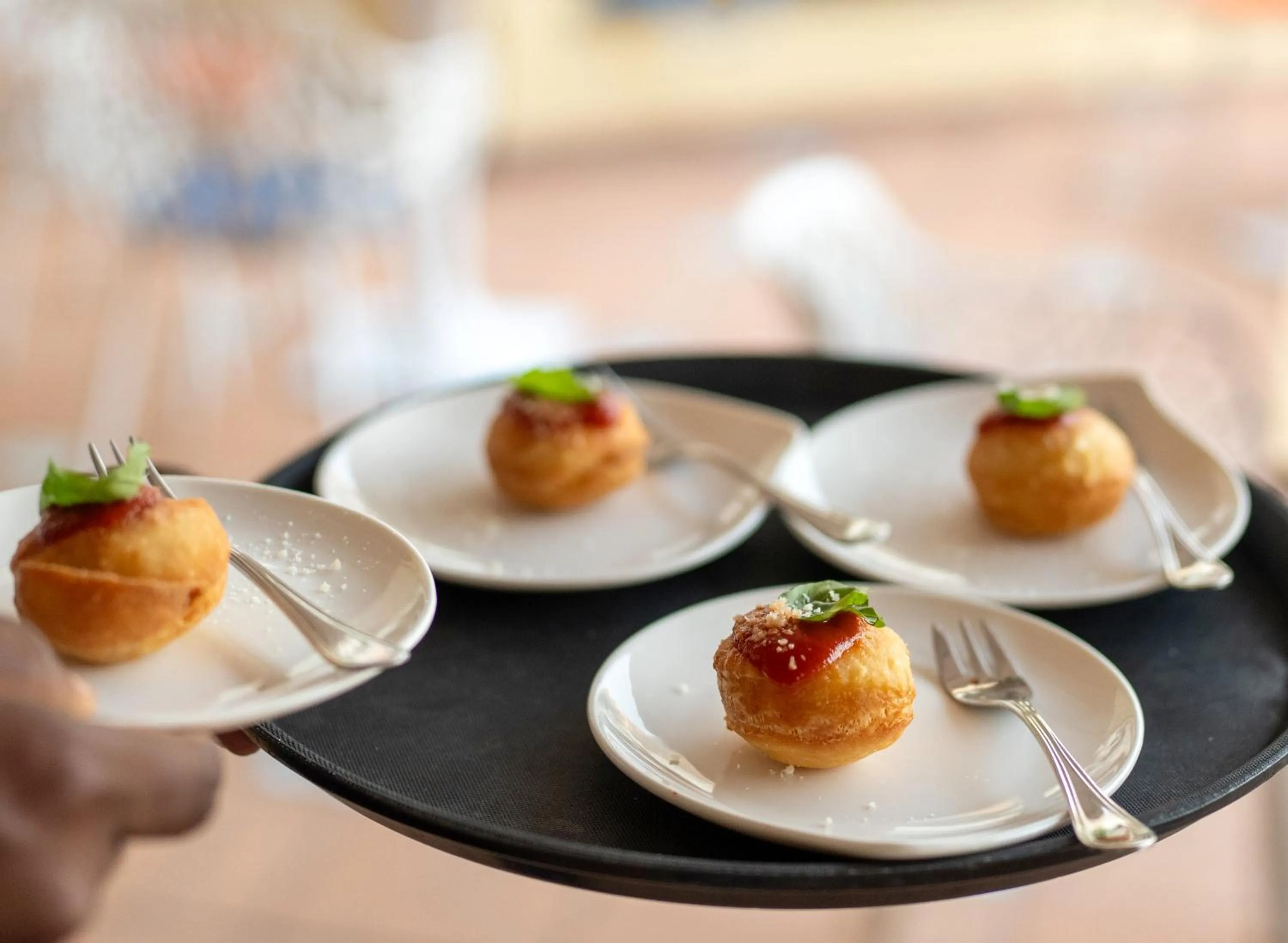 Restaurant/places to eat in Hotel Posa Posa