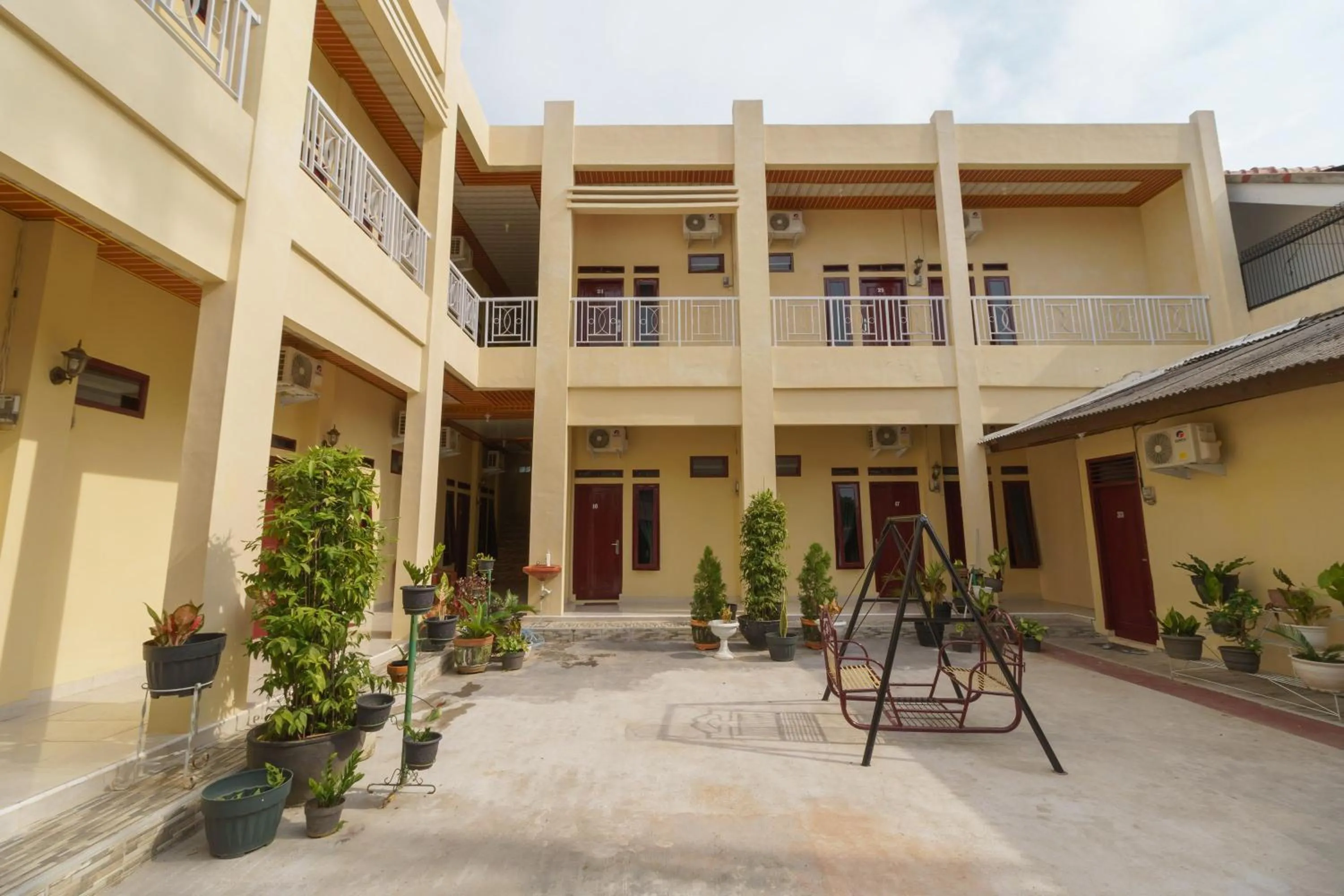 Property building in RedDoorz @ Jalan Sultan Agung Lampung