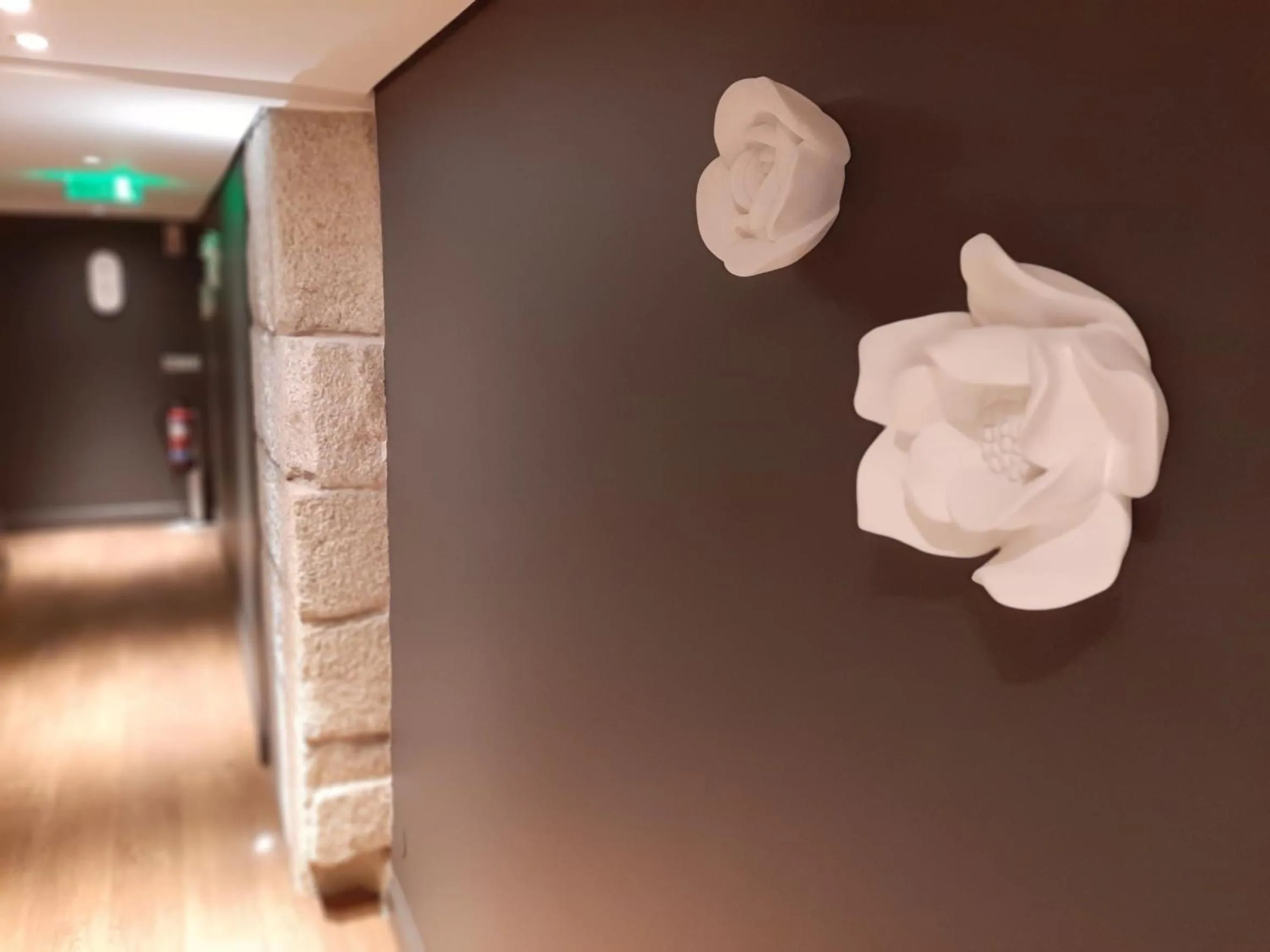Decorative detail in MouraSuites Hotel