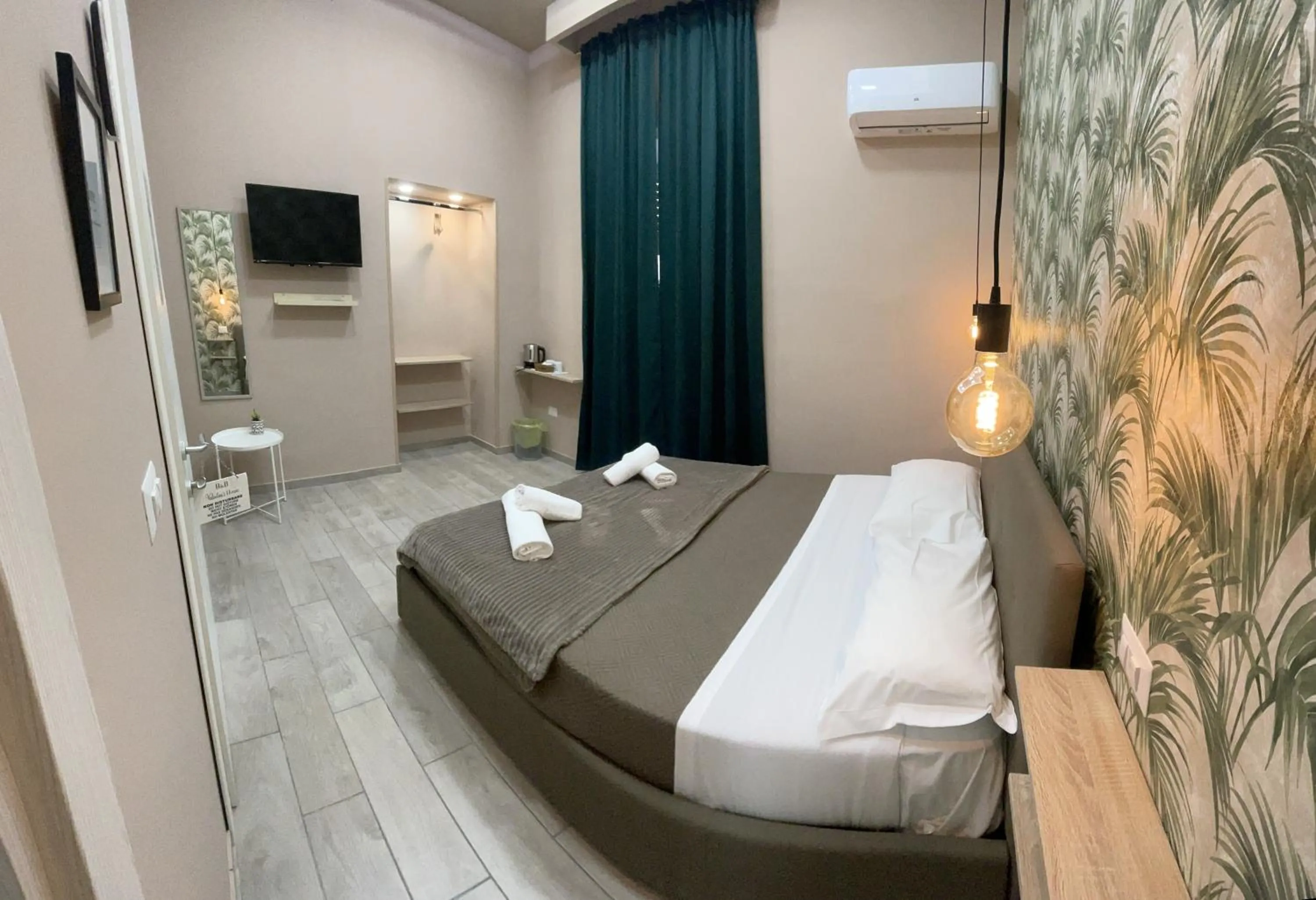 Bed in Valentine’s house