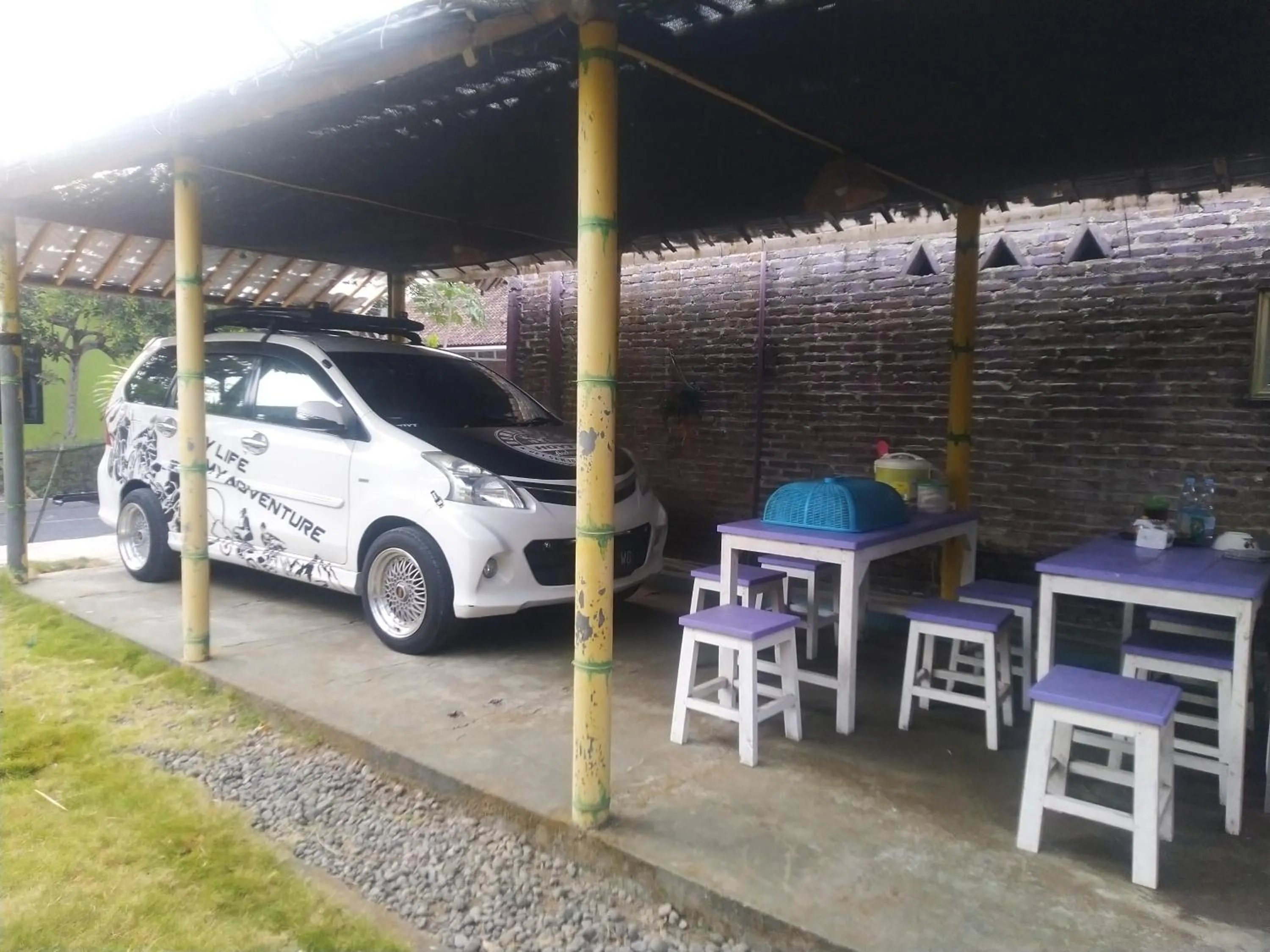 Restaurant/places to eat in Penginapan Homestay Mudiyono Syari'ah